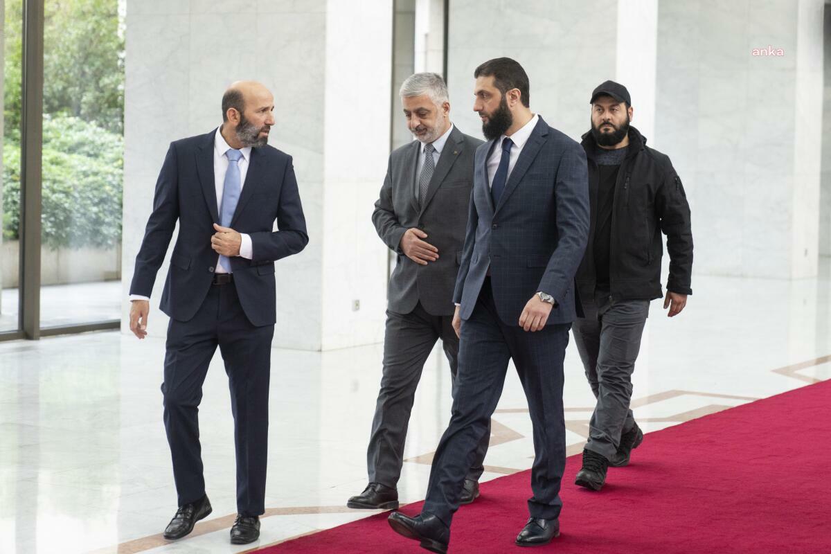 Suriye'nin Lübnan Büyükelçiliği, hizmetlerinin "ikinci bir emre kadar" askıya alındığını duyurdu 