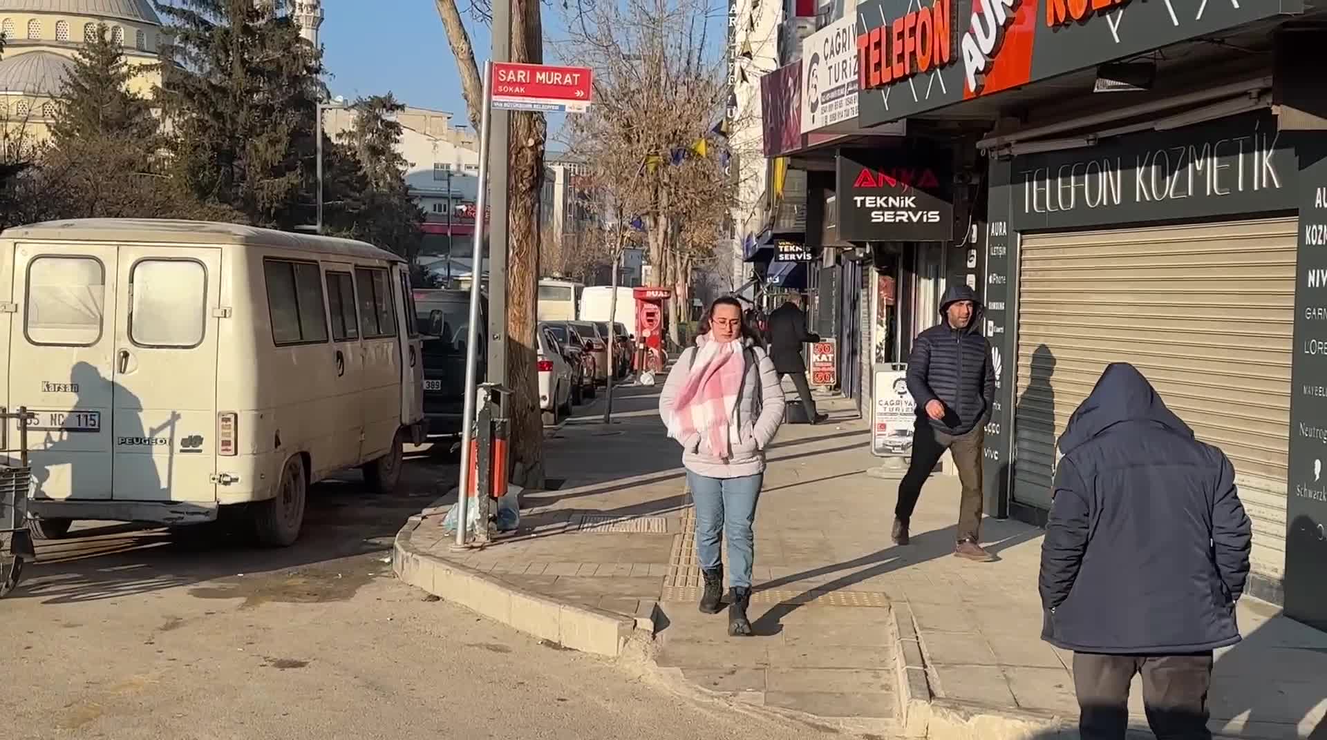 Vanlılar yaşam koşullarını değerlendirdi: “Fakiri soyup soğana çevirdiler. Gelir ve giderin pek bir terazisi yok, birbirini karşılamıyor”