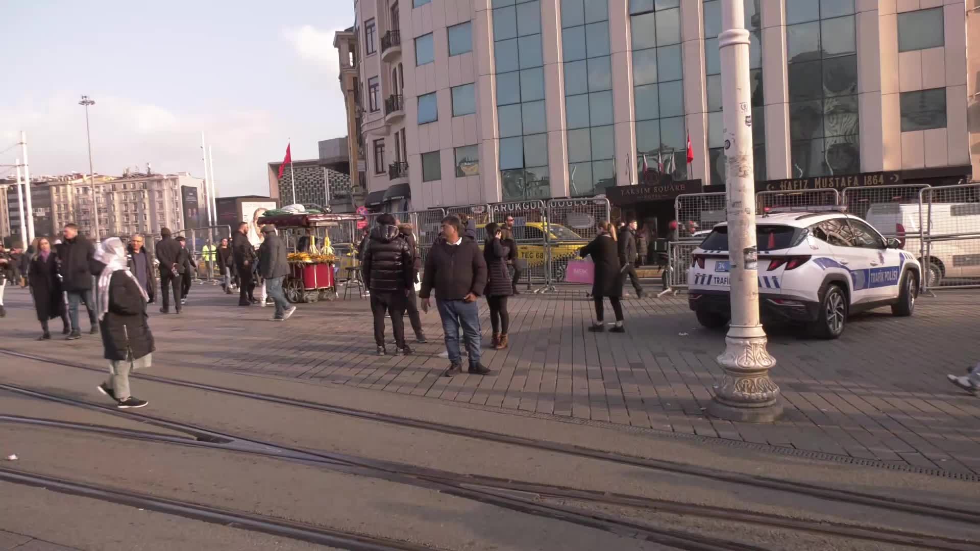 İstanbul'da yılbaşı önlemleri kapsamında bazı yollar ulaşıma kapatıldı