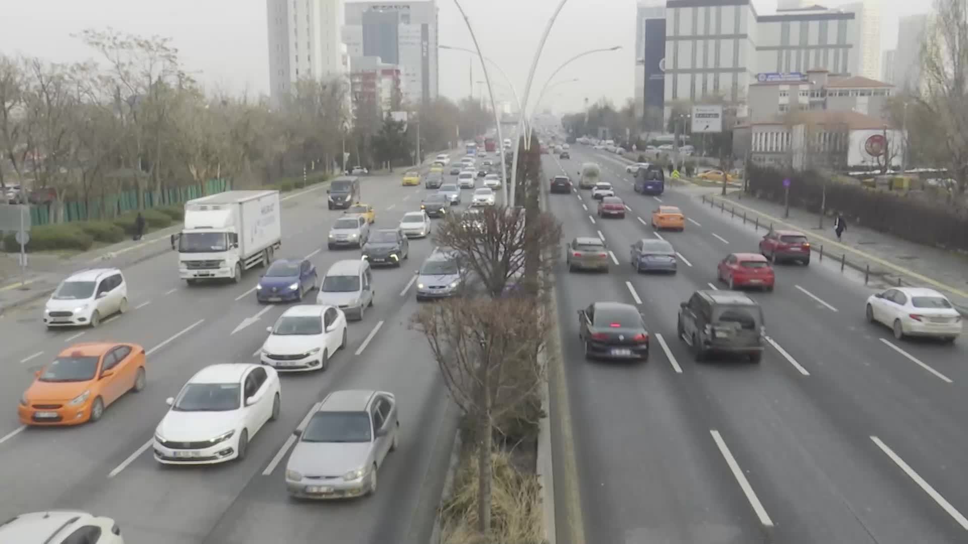 Yarıyıl tatilinin ilk haftasında Ankara'da trafik yoğunluğu azaldı