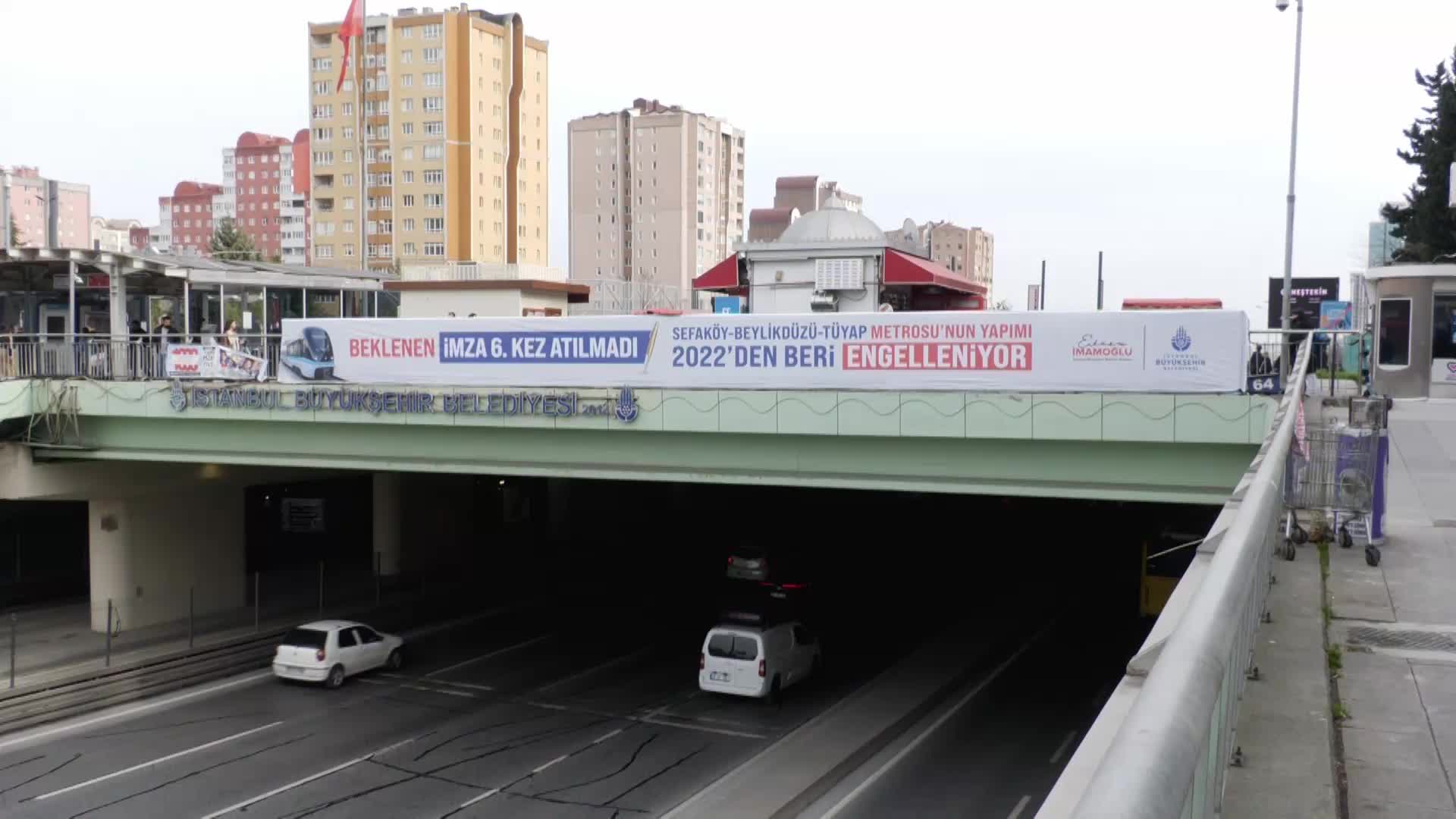 Yurttaşlardan Sefaköy-Beylikdüzü Metro hattı için atılmayan “cumhurbaşkanı imzası” tepkisi: “Engelleyen kim olursa olsun ihanettir” 