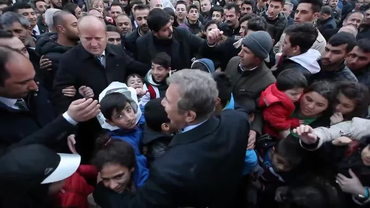 Mansur Yavaş'tan 2024 yılı projeleri videosu: "Daha güzel bir Ankara için 2025’te el ele çalışmaya devam edeceğiz"