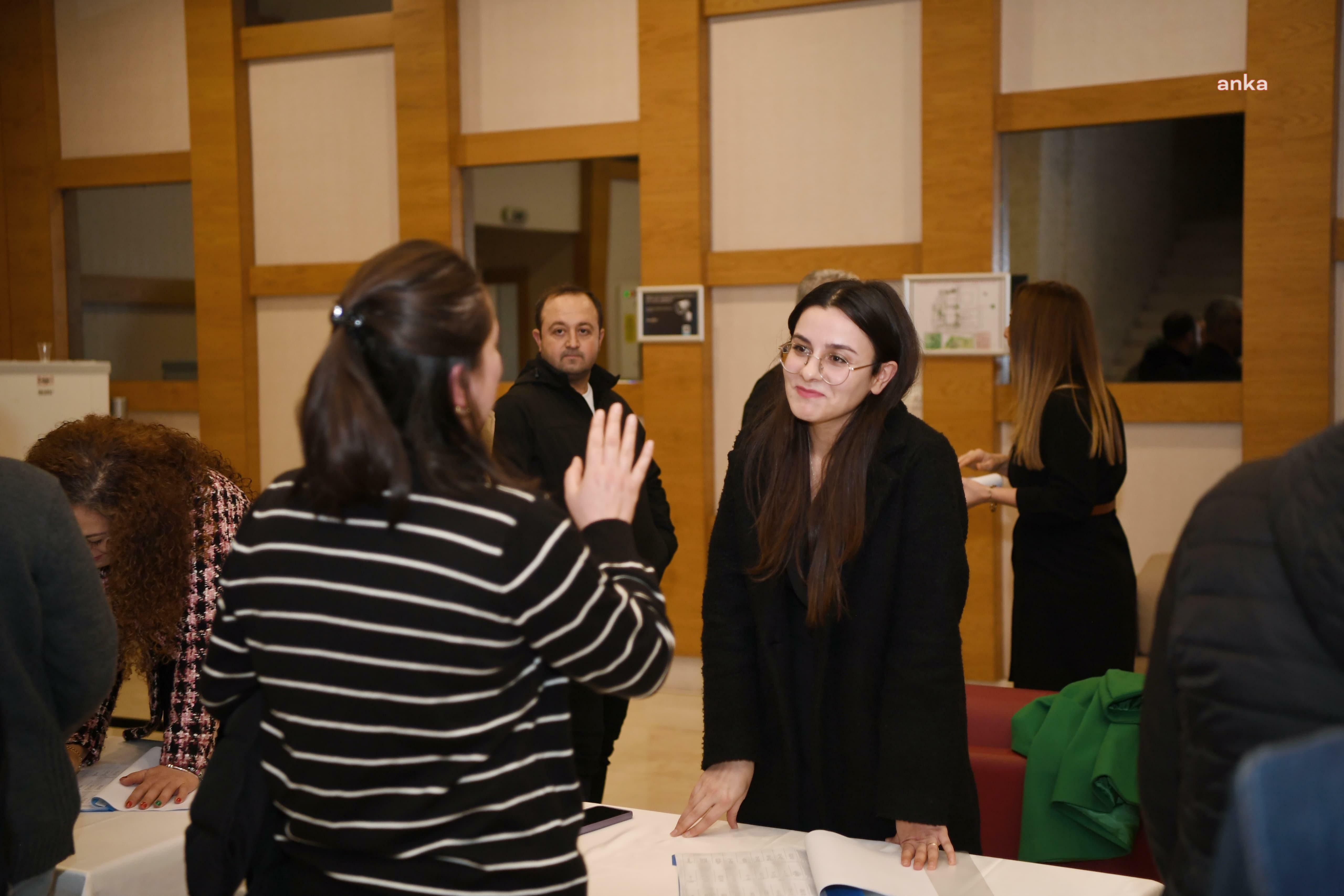 Konyaaltı Belediyesi'ne bağlı etüt merkezinde veliler, sınav sürecine ilişkin bilgilendirildi