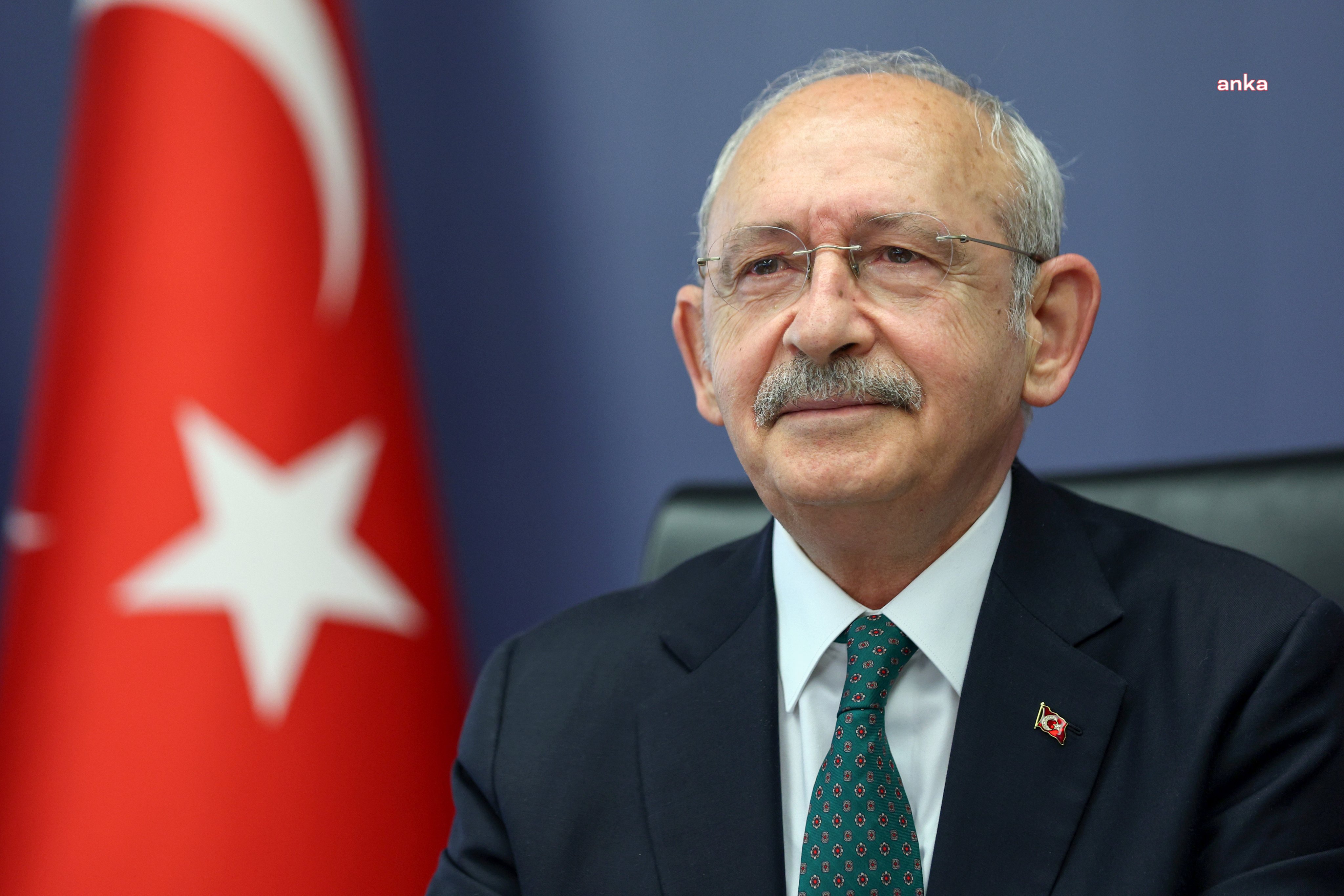 Kılıçdaroğlu: "Bu ülkenin kaderi hepimizin ortak ellerinde şekilleniyor. Huzurlu, adil ve umut dolu bir yıl diliyorum"