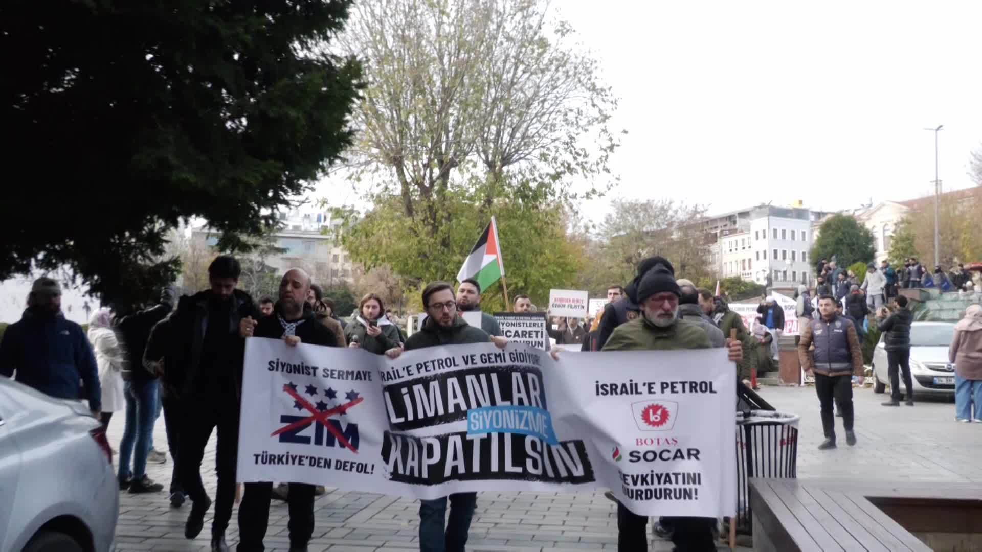 Sultanahmet'ten Ayasofya'ya İsrail'le ticarete protesto yürüyüşü: "Erdoğan, BOTAŞ'ın vanasını kapat" 