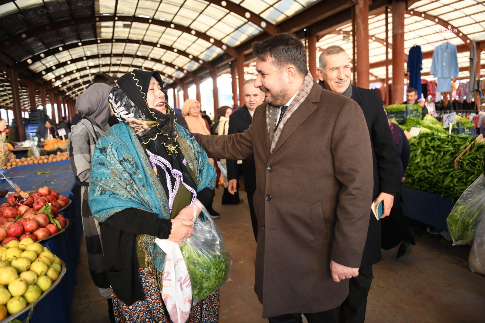 Kahramankazan Belediye Başkanı Çırpanoğlu'ndan pazar yerine ziyaret