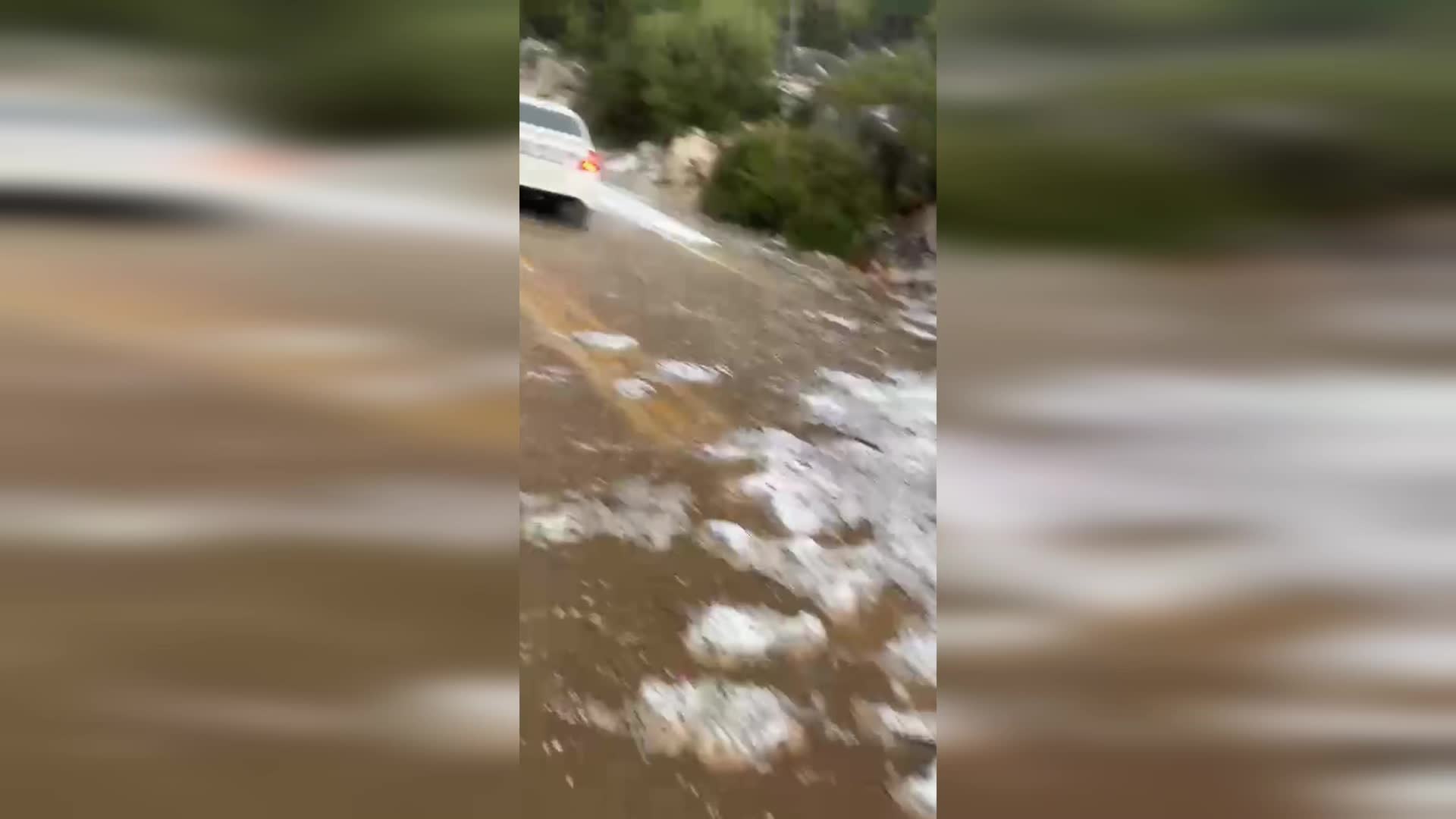 Antalya Büyükşehir Belediyesi: D400 karayolu ulaşıma kapandı