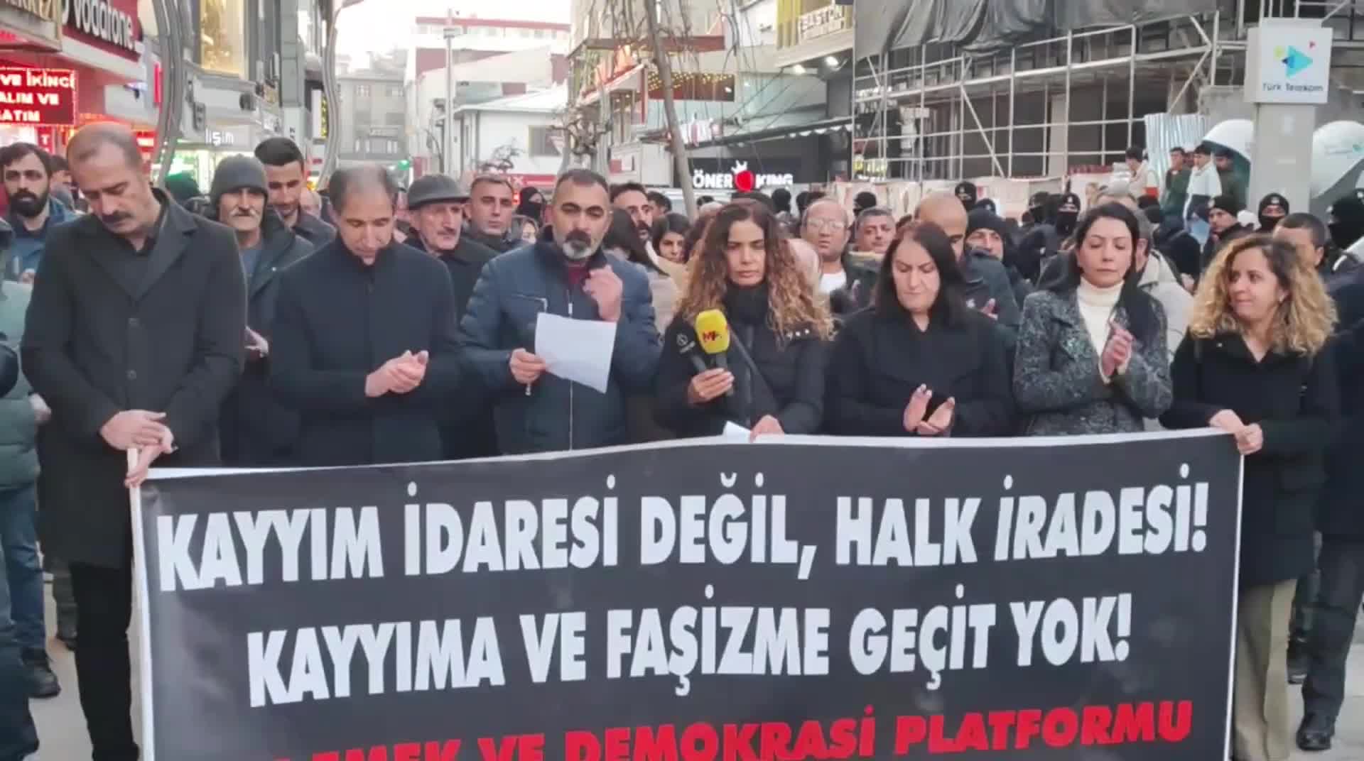 Van'da kayyum protestosu