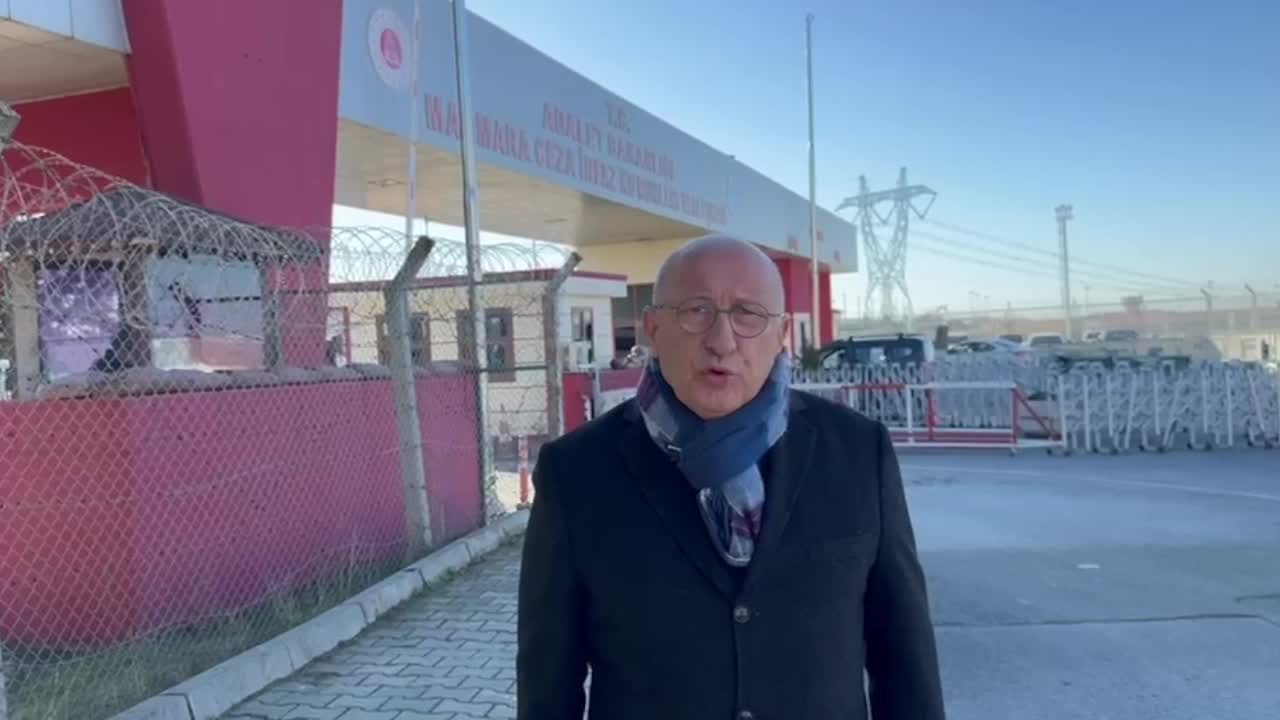 CHP'li Çakırözer, Esenyurt Belediye Başkanı Özer ve Gezi Davası tutuklularını ziyaret etti: “Seçilmiş belediye başkanını cezaevinde tutarak Türkiye’ye demokrasi gelmez”