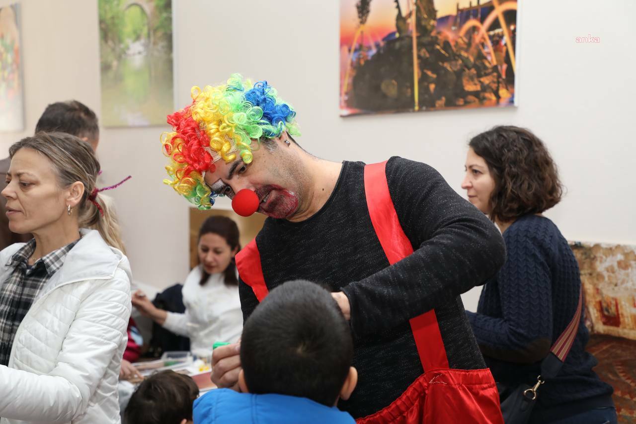 Edremit Belediyesi’nden yarıyıl tatiline giren çocuklar için şenlik 