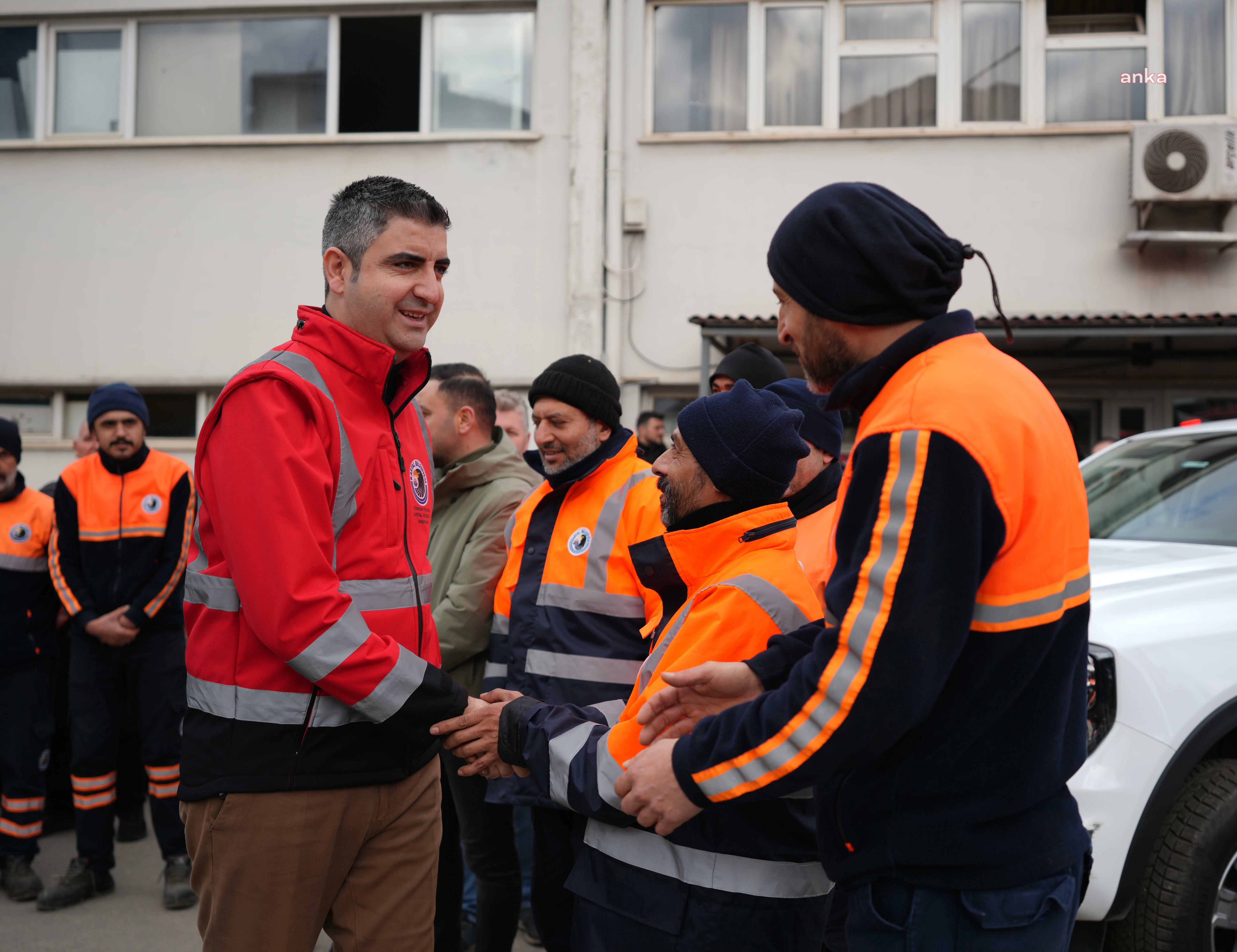 Kartal Belediyesi kar nöbetinde... 347 personel ve 74 araç, görev başında