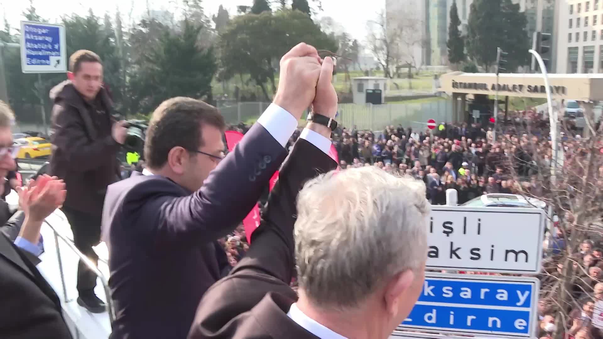 İmamoğlu ve Yavaş İstanbul Adliyesi önünde birlikte seslendi... Yavaş: "İktidar değiştikten sonra demokrasinin başlangıcı olarak Silivri'yi kapatalım"