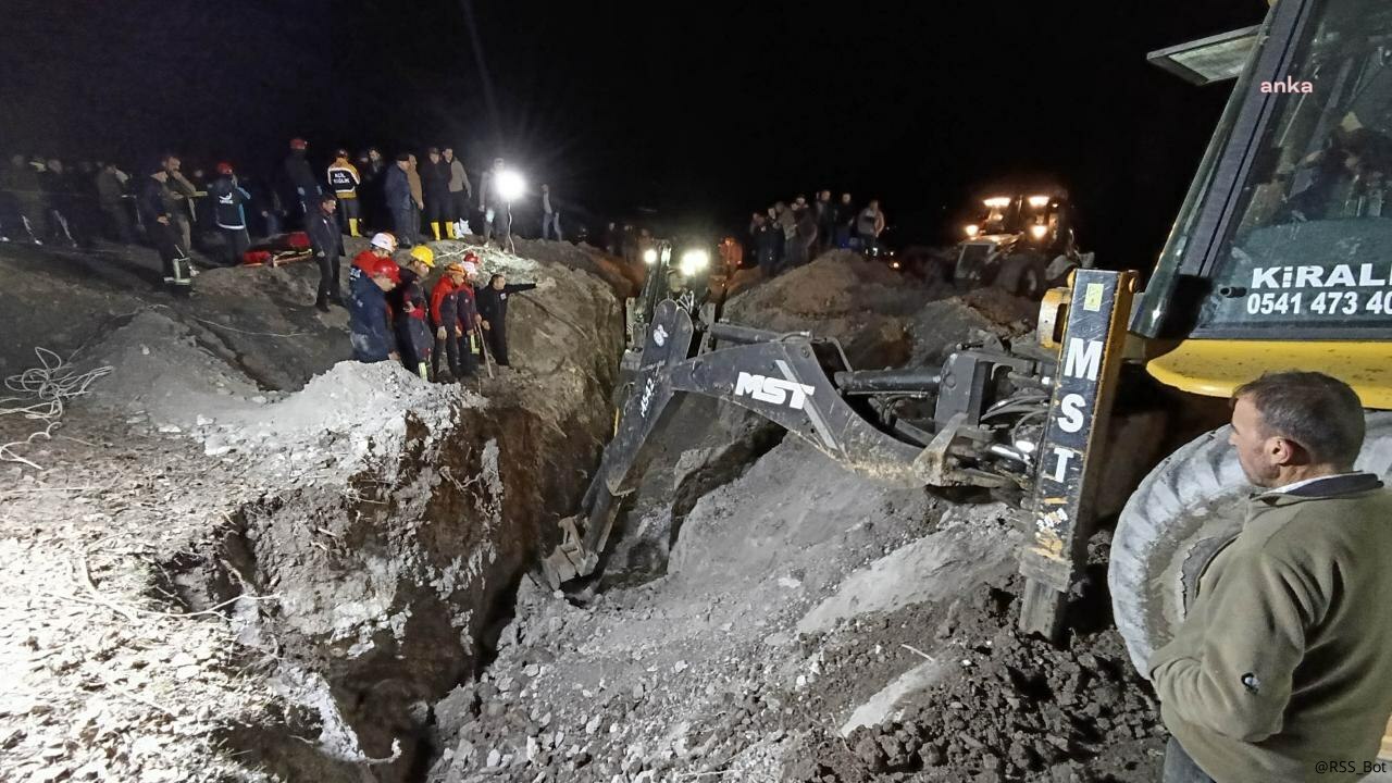 Amasya'da sondaj yapıldığı sırada göçük meydana geldi, 2 işçi toprak altında kaldı