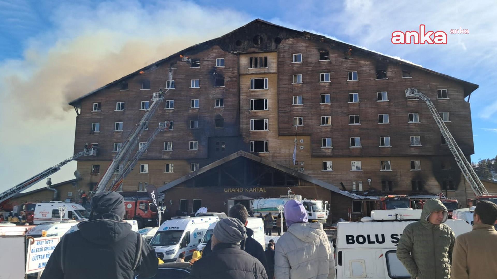  Kartalkaya’da yangın faciasının yaşandığı otelde bilirkişi heyeti 3,5 saat inceleme yaptı