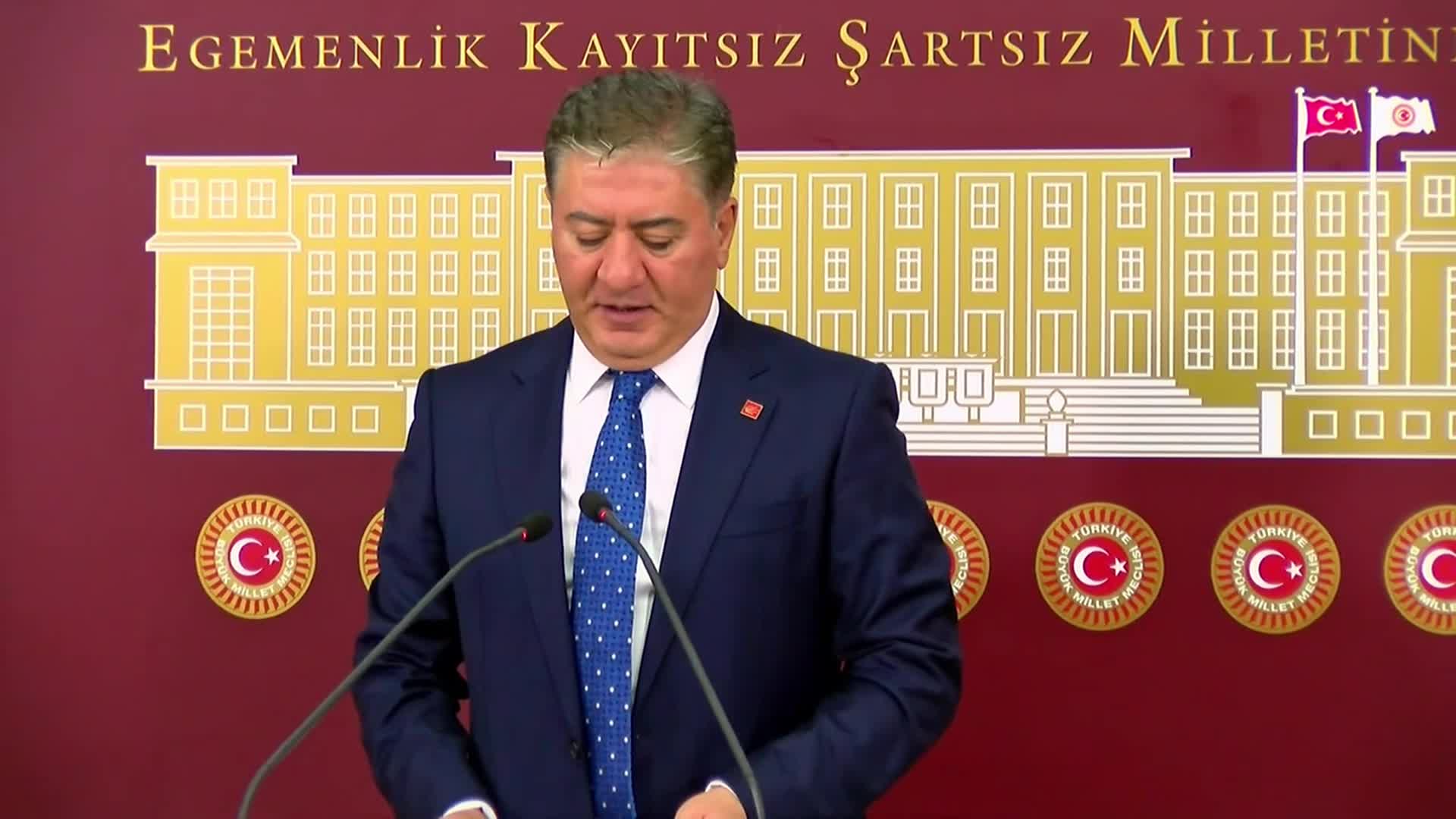 CHP'li Emir'den Erdoğan'a: "Kırmızı kart eylemimiz giderek yaygınlaşıyor"