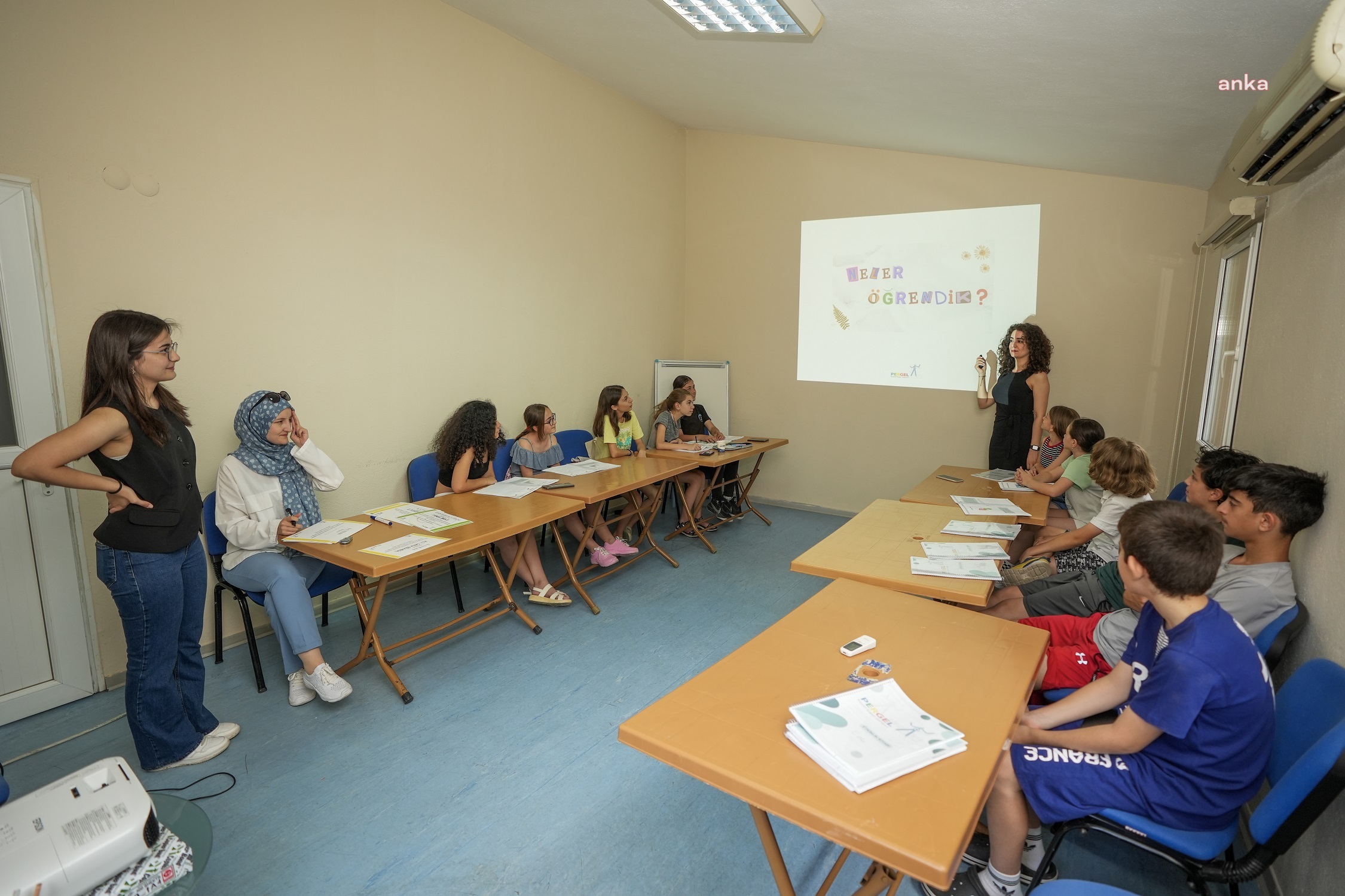 Gaziemirli kadınların dayanışma ve destek kapısı: Kadın Danışma Merkezi