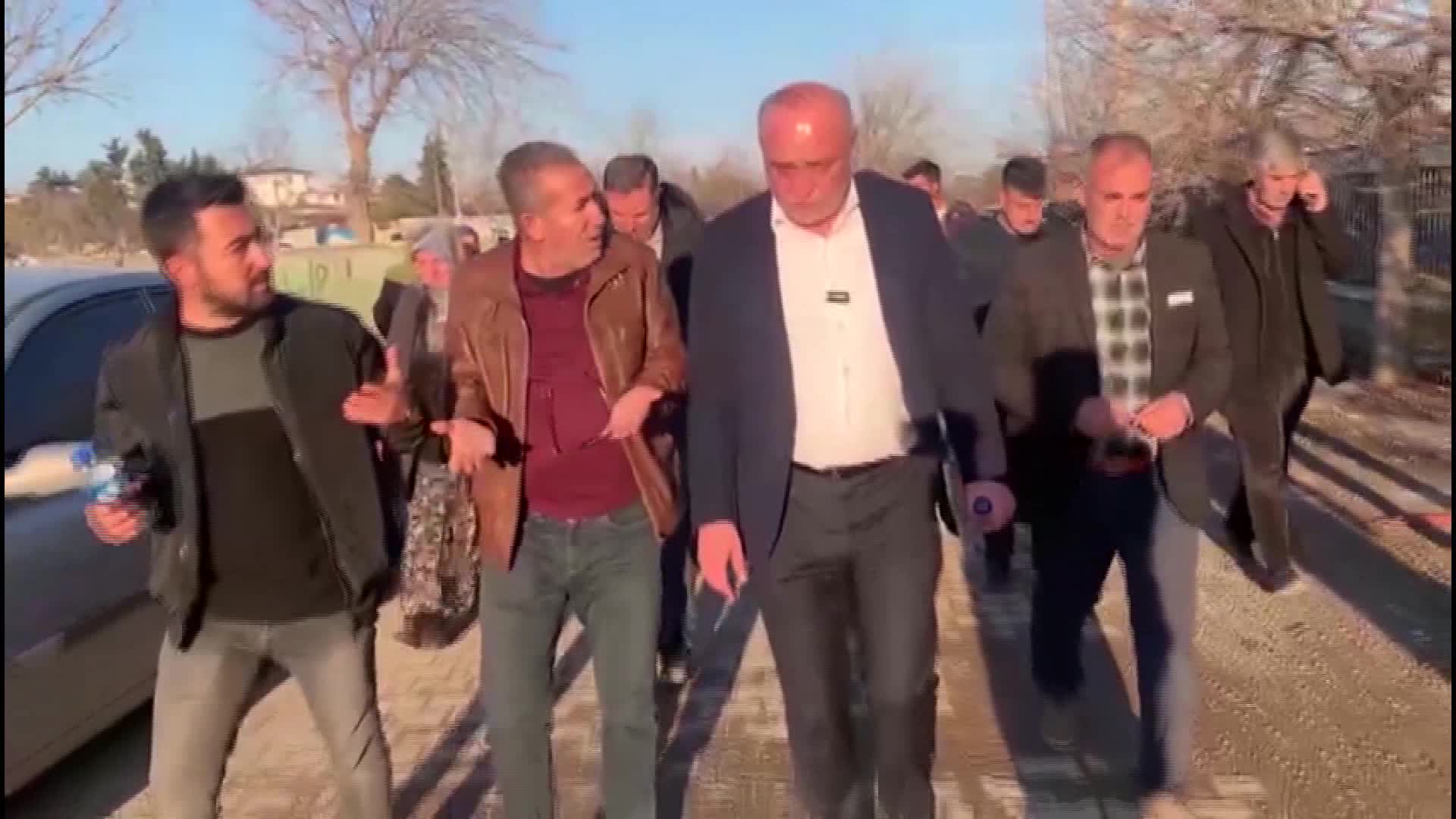 CHP'li Meriç, Nurdağı'nda rezerv alana karşı mücadele eden vatandaşları ziyaret etti: "Burayı rant uğruna ellerinden almak istiyorlar"