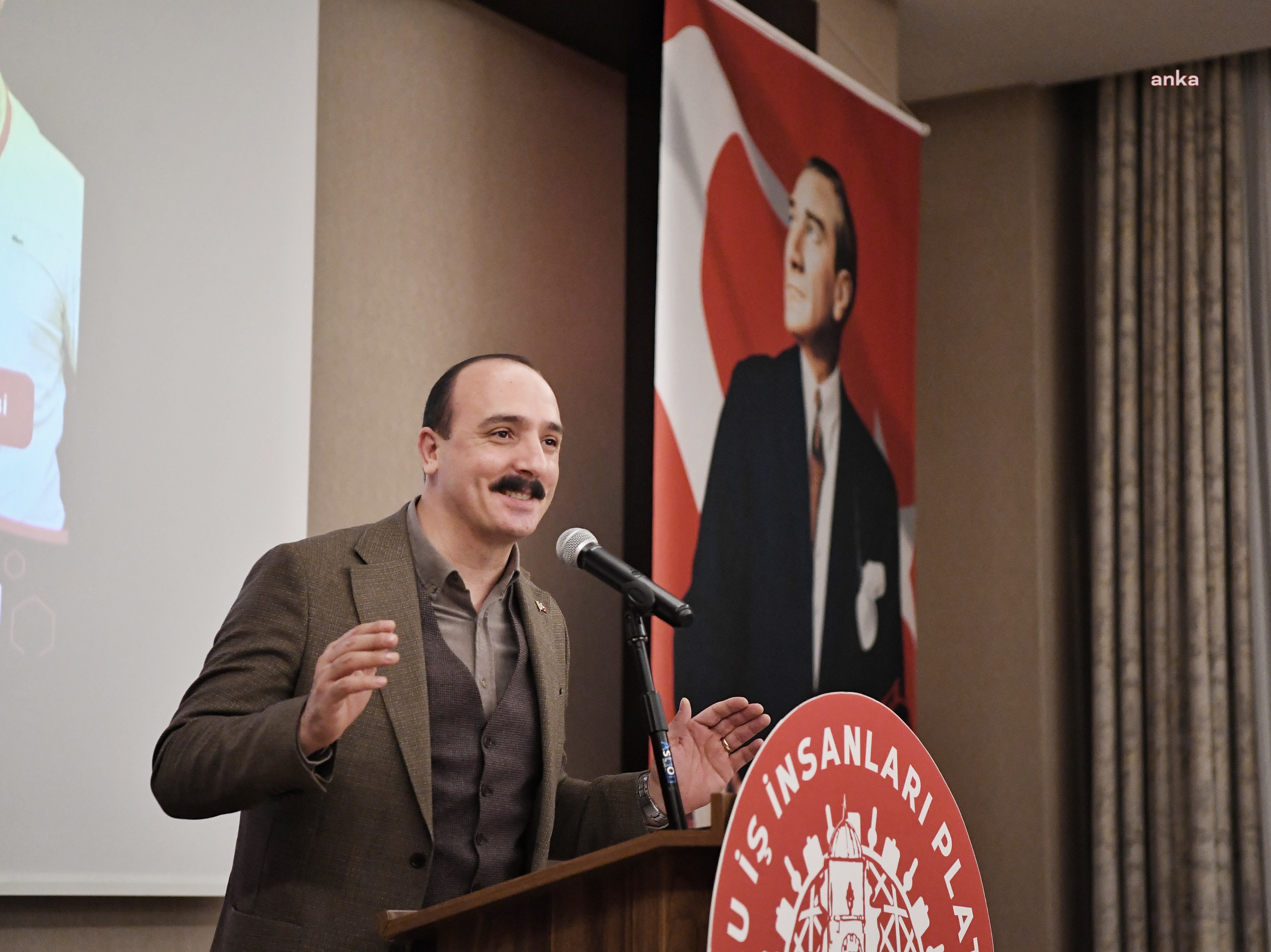 Konyaaltı Belediye Başkanı Kotan, Çorumlu iş insanlarıyla buluştu