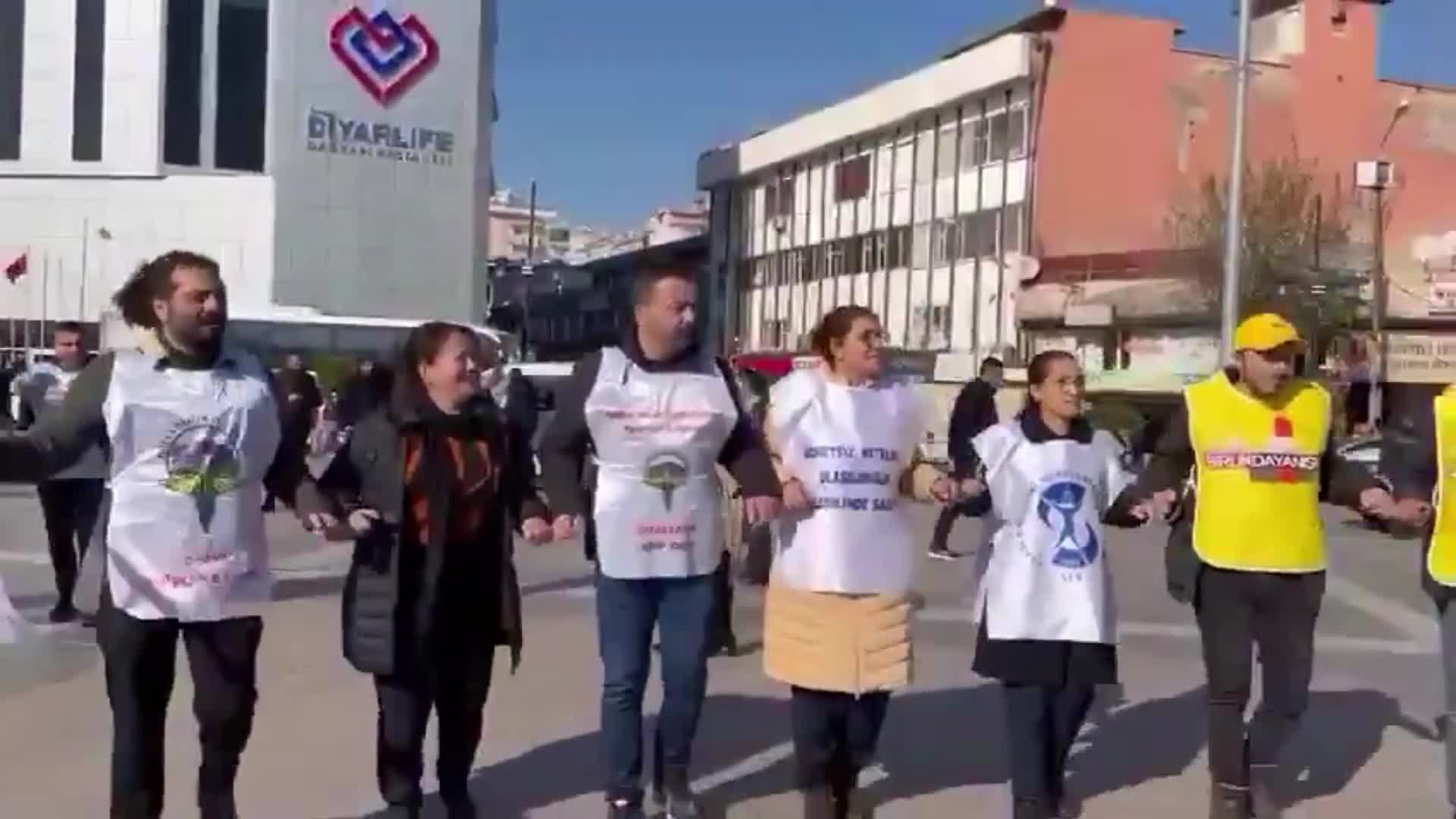 Aile hekimliği yönetmeliğine tepkiler sürüyor... Diyarbakır Tabip Odası Başkanı Ülgen: Reçete kısıtlamasını kabul etmiyoruz