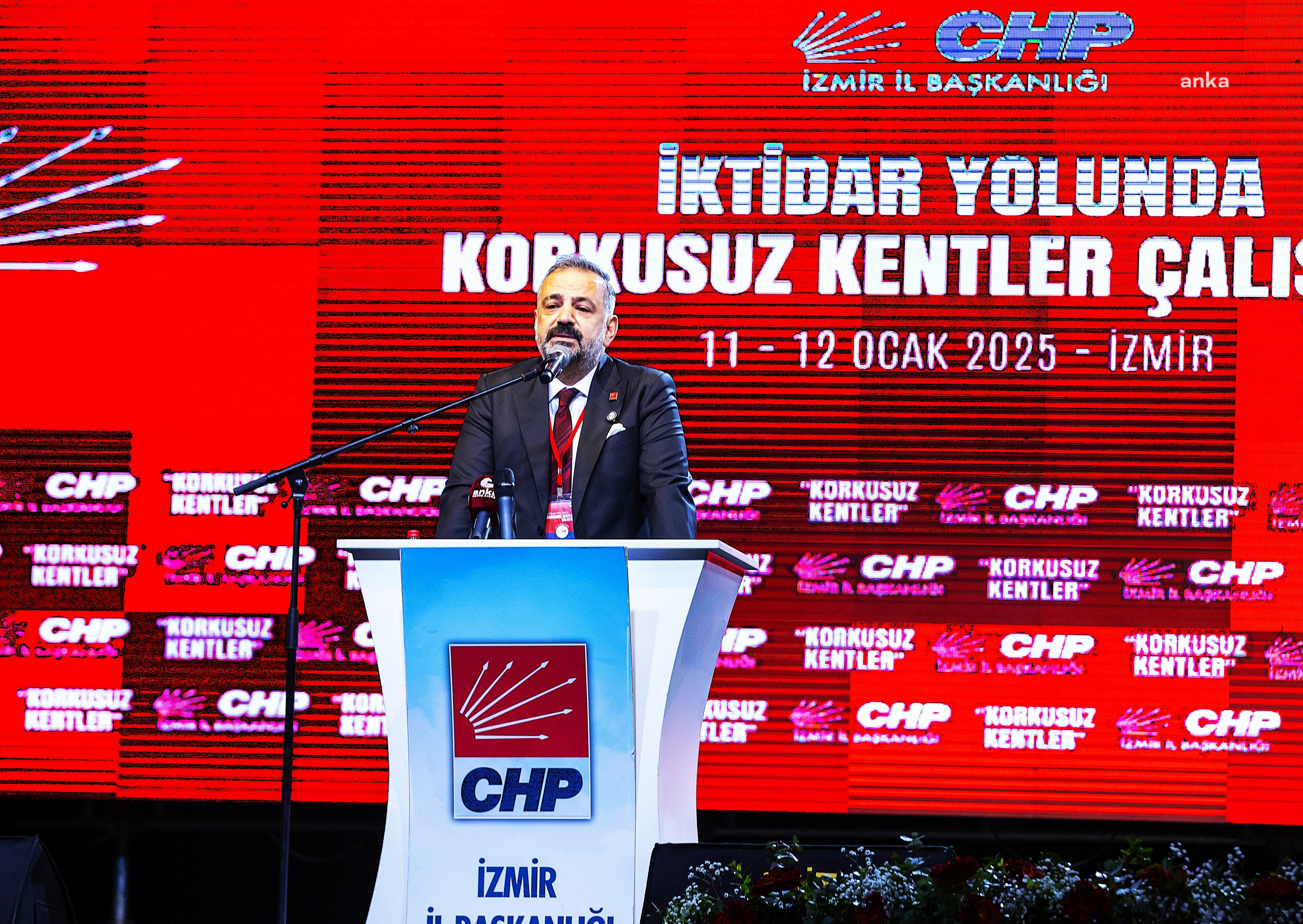 CHP İzmir İl Başkanı Aslanoğlu’ndan 'Halkapınar-Otogar Metro Projesi'ne 3 bin lira ödenek ayrılmasına tepki: "AKP zihniyeti İzmirlilerle adeta dalga geçmiştir"