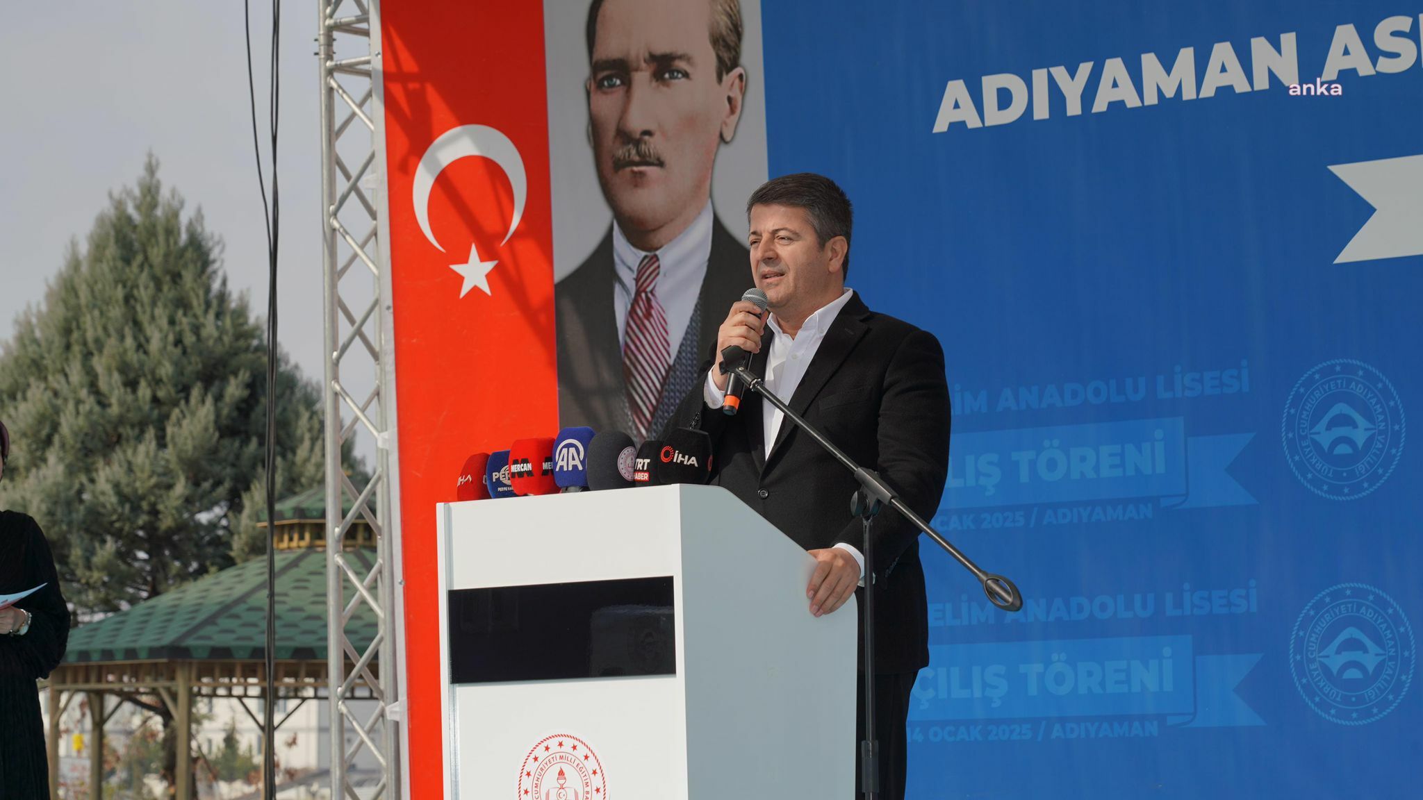 Adıyaman Belediyesi öncülüğünde yürütülen proje kapsamında Aslan Selim Anadolu Lisesi hizmete açıldı