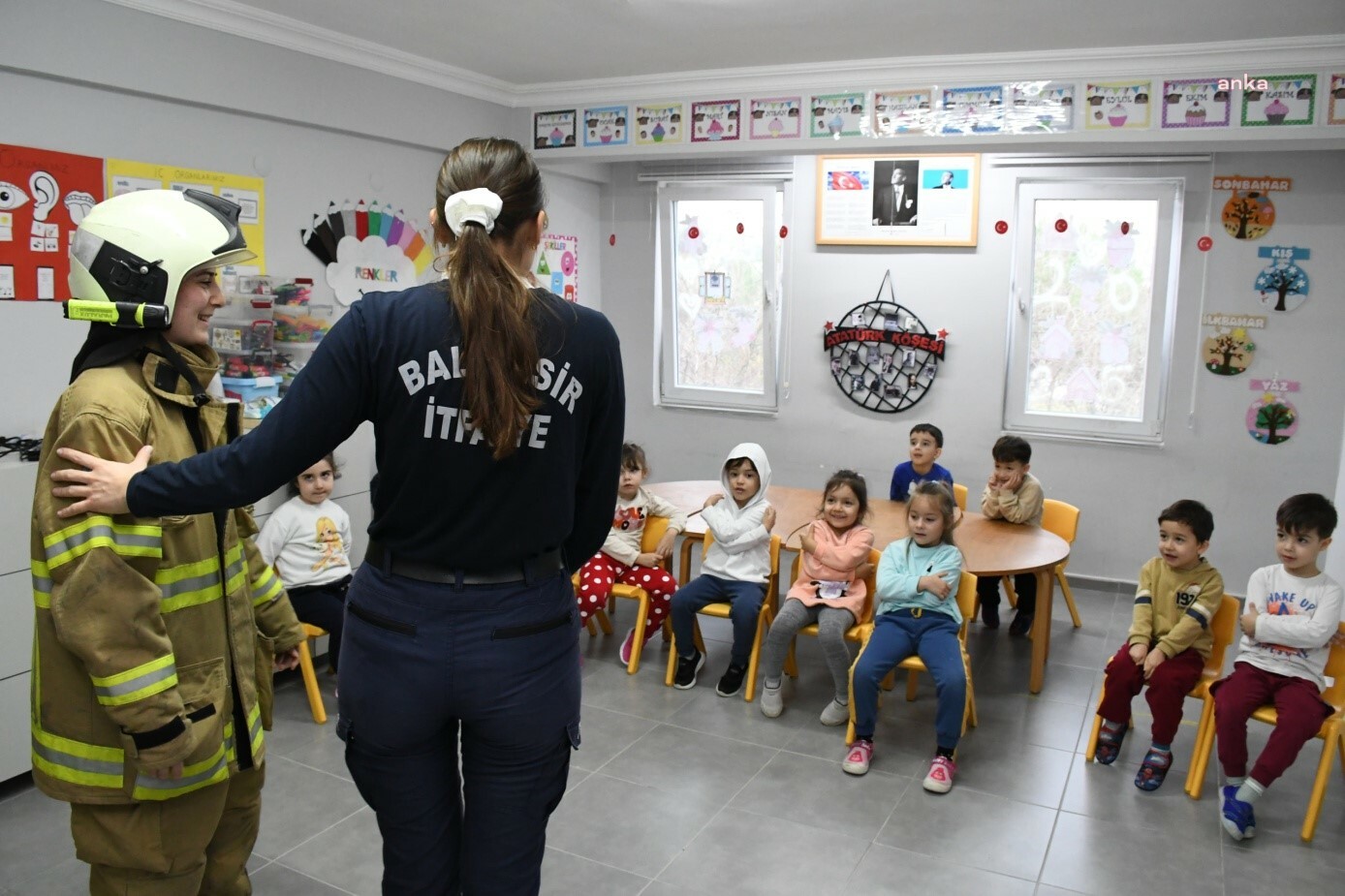 Balıkesir Büyükşehir Belediyesi'nden Baltok ve Kuva-yi Milliye Bal Çocuk Gündüz Bakımevi öğrencilerine ve personeline yangın eğitimi 