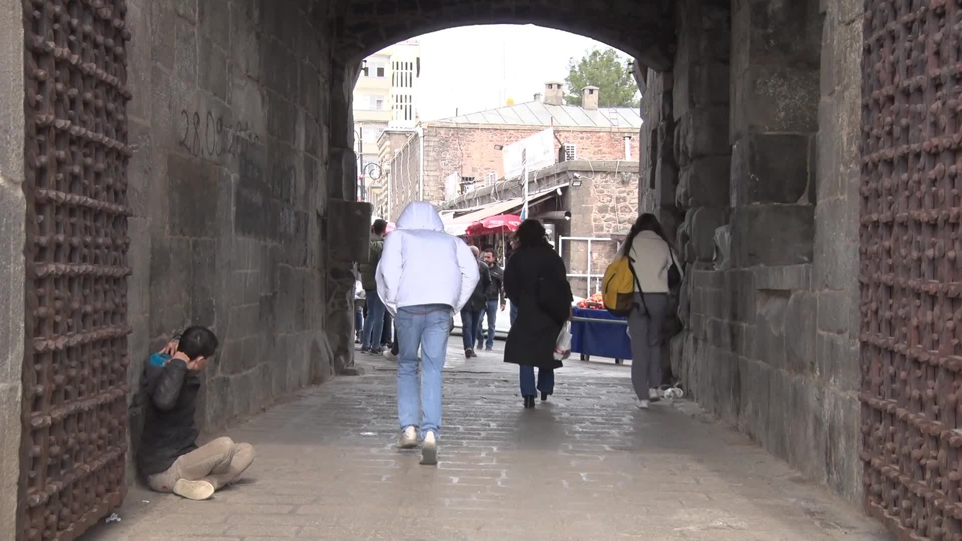 Diyarbakır'da 'asgari ücret' tepkisi: "Çalışanlar bundan sonra nasıl idare edecekler?