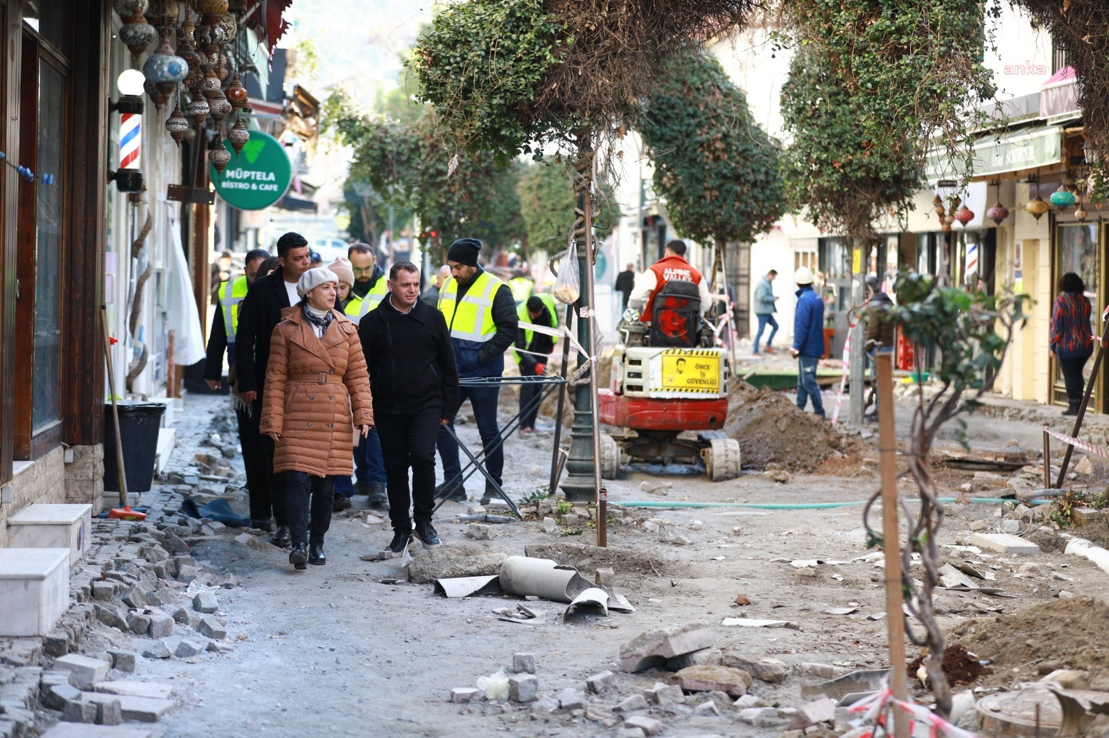 Efes Selçuk’ta çarşı içi çalışmalar devam ediyor