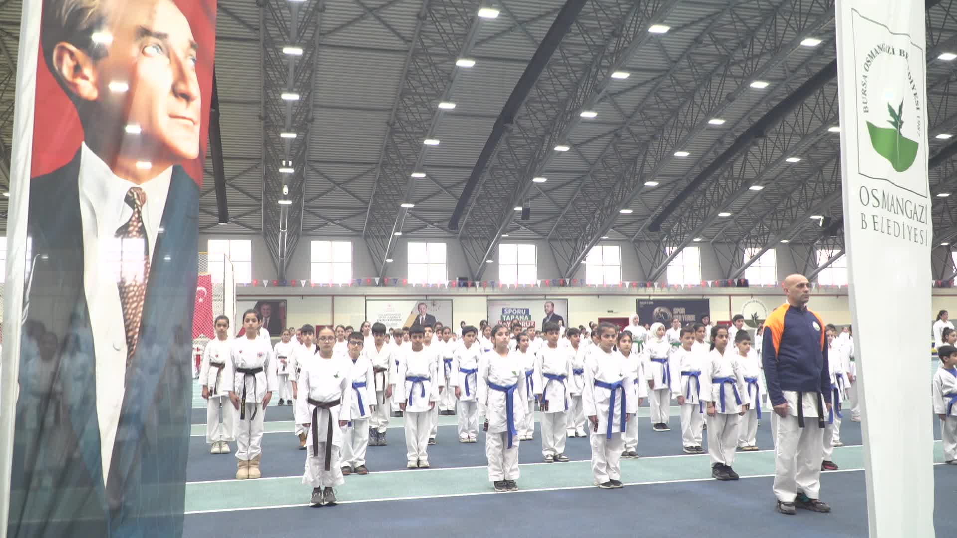 Osmangazi Belediye Spor Kulübü’nden karate eğitim semineri