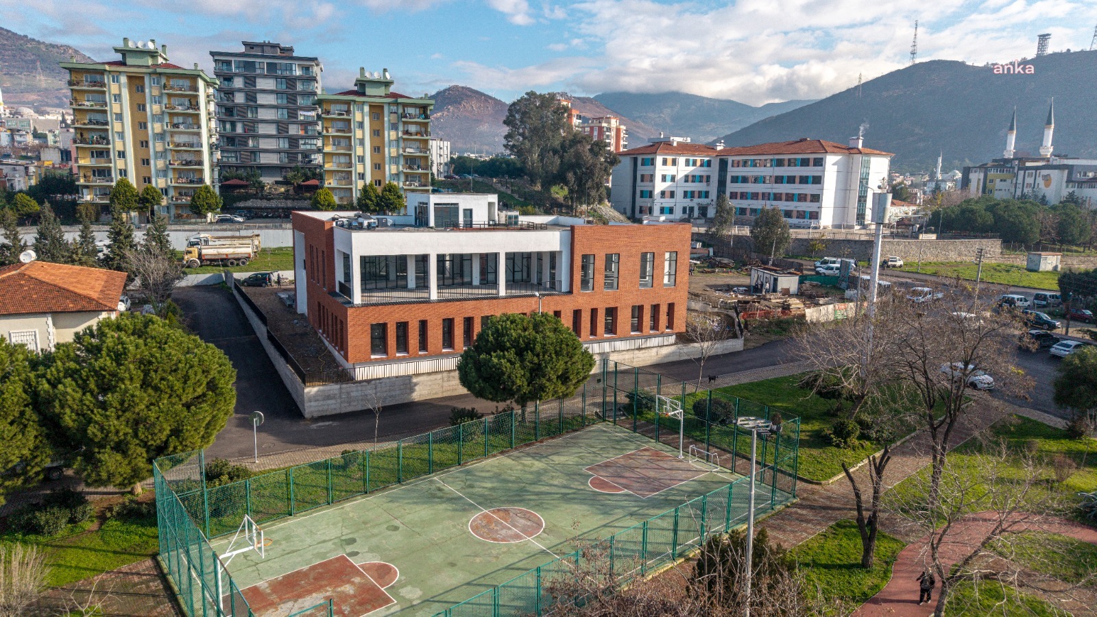 Karşıyaka’nın ilk taziye evi tamamlandı