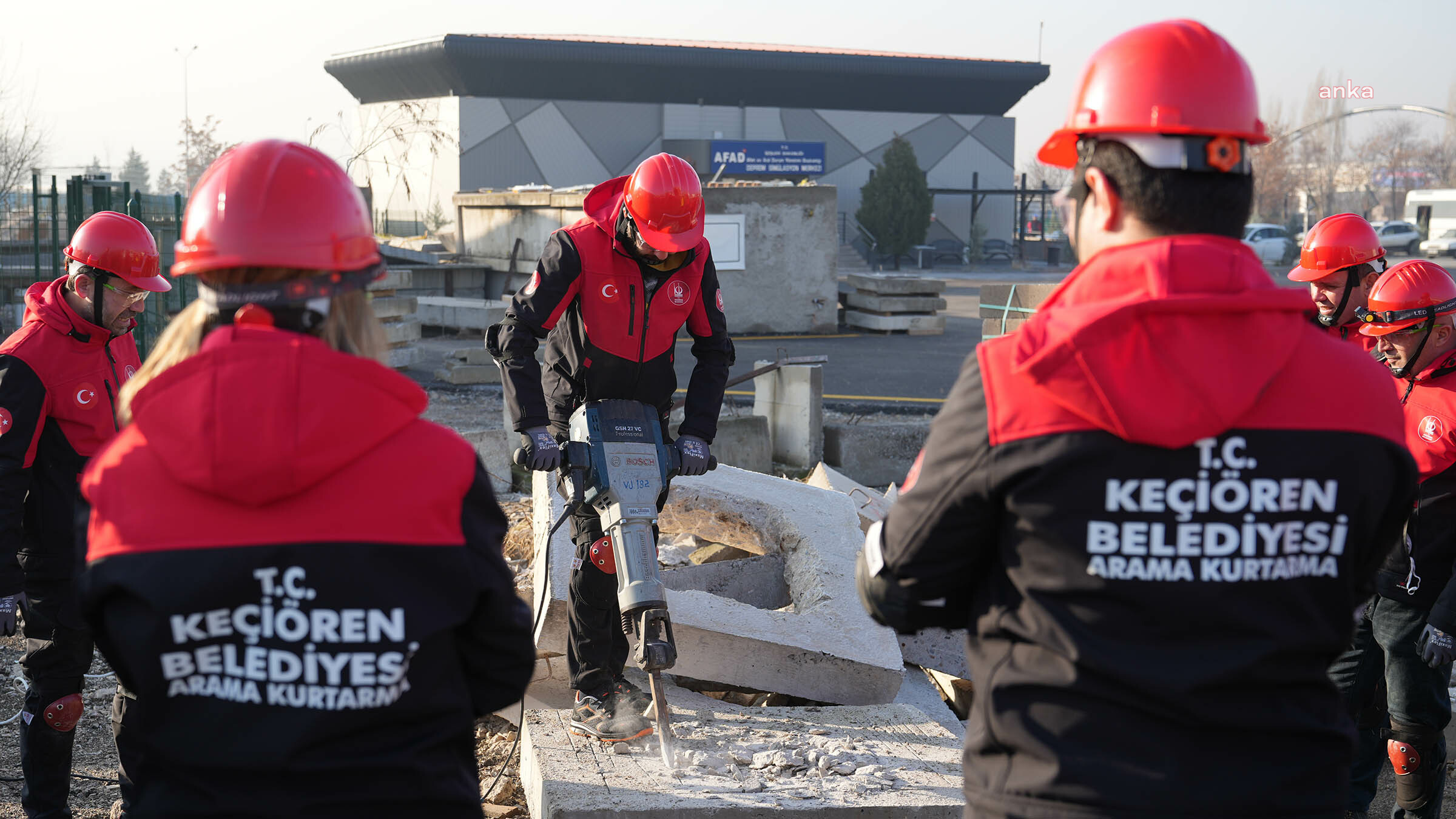 Keçiören Belediyesi Afet Gönüllüleri’ne teorik ve uygulamalı eğitim