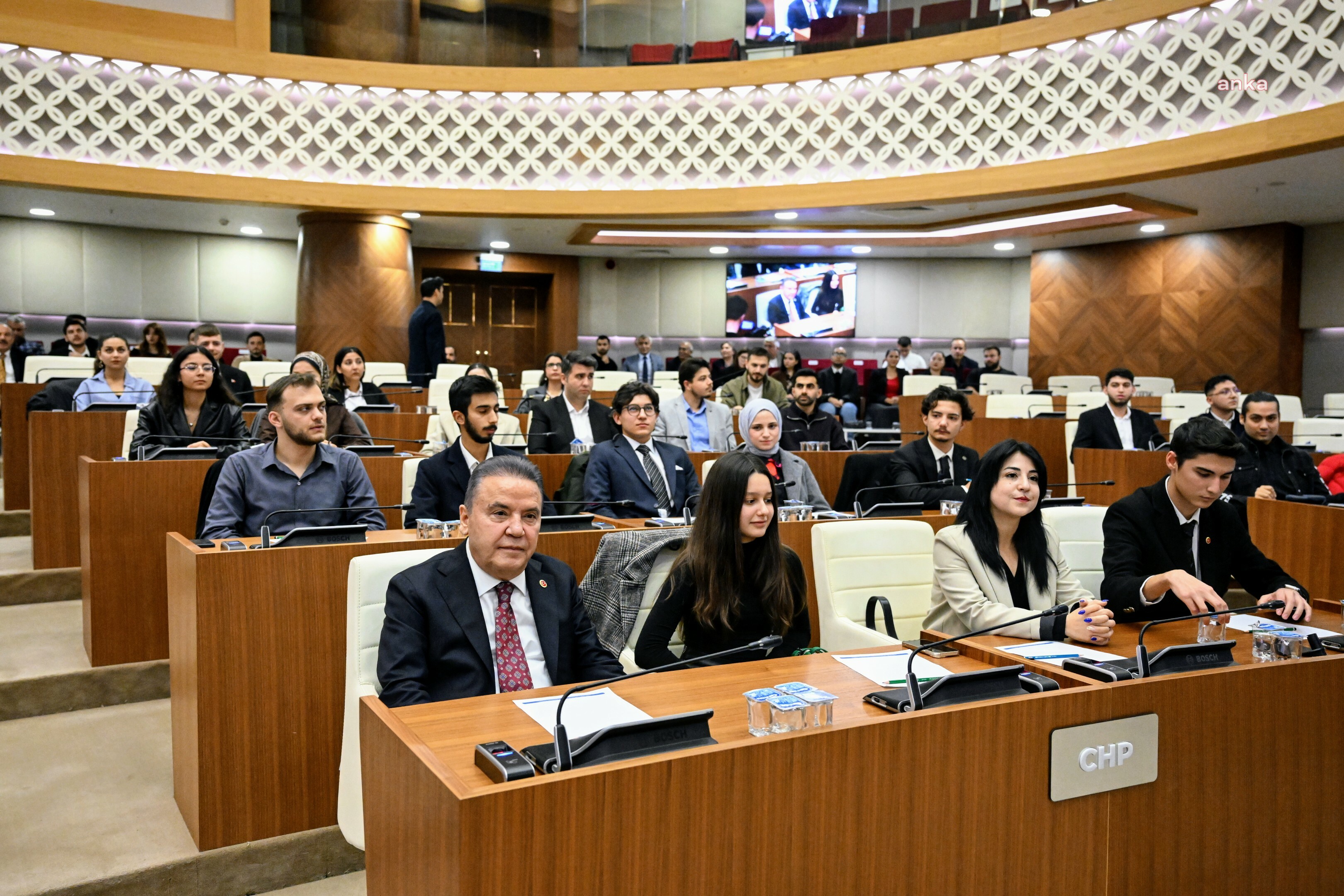 Antalya Büyükşehir Belediye Başkanı Böcek: “Türkiye’de ilk olacak Antalya Yerel Gençlik Politikası Programı’nı başlatıyoruz”