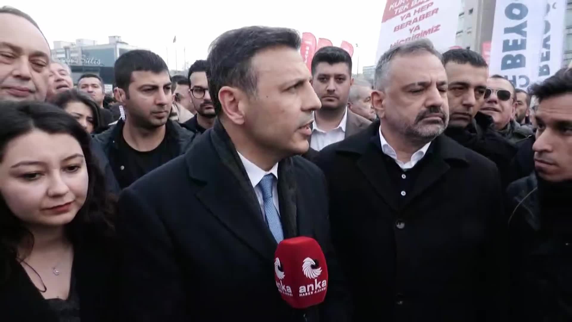 Ekrem İmamoğlu Çağlayan Adliyesi'nde...Özgür Çelik: "Erken seçimle bu ülkede iktidar değişimini gerçekleştireceğiz ve yeniden bu toprakları demokrasiyle taçlandıracağız"