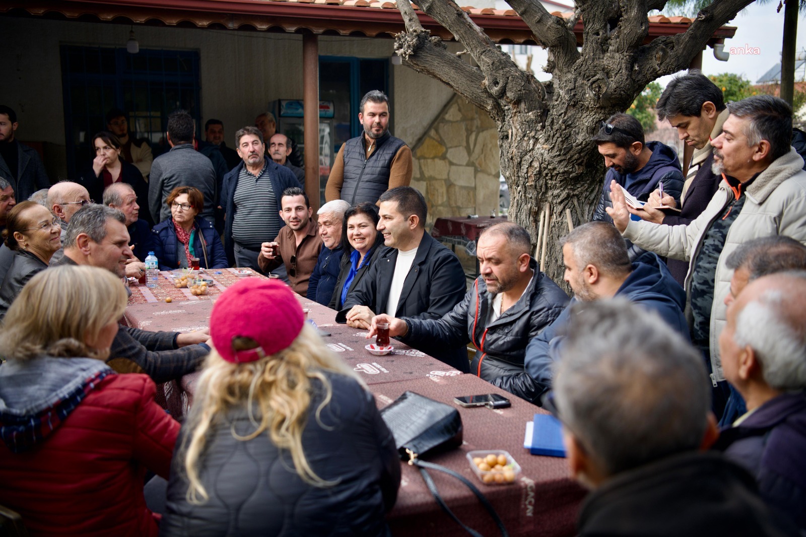 Kuşadası Belediye Başkanı Günel'den Soğucak ve Caferli mahallelerine ziyaret 