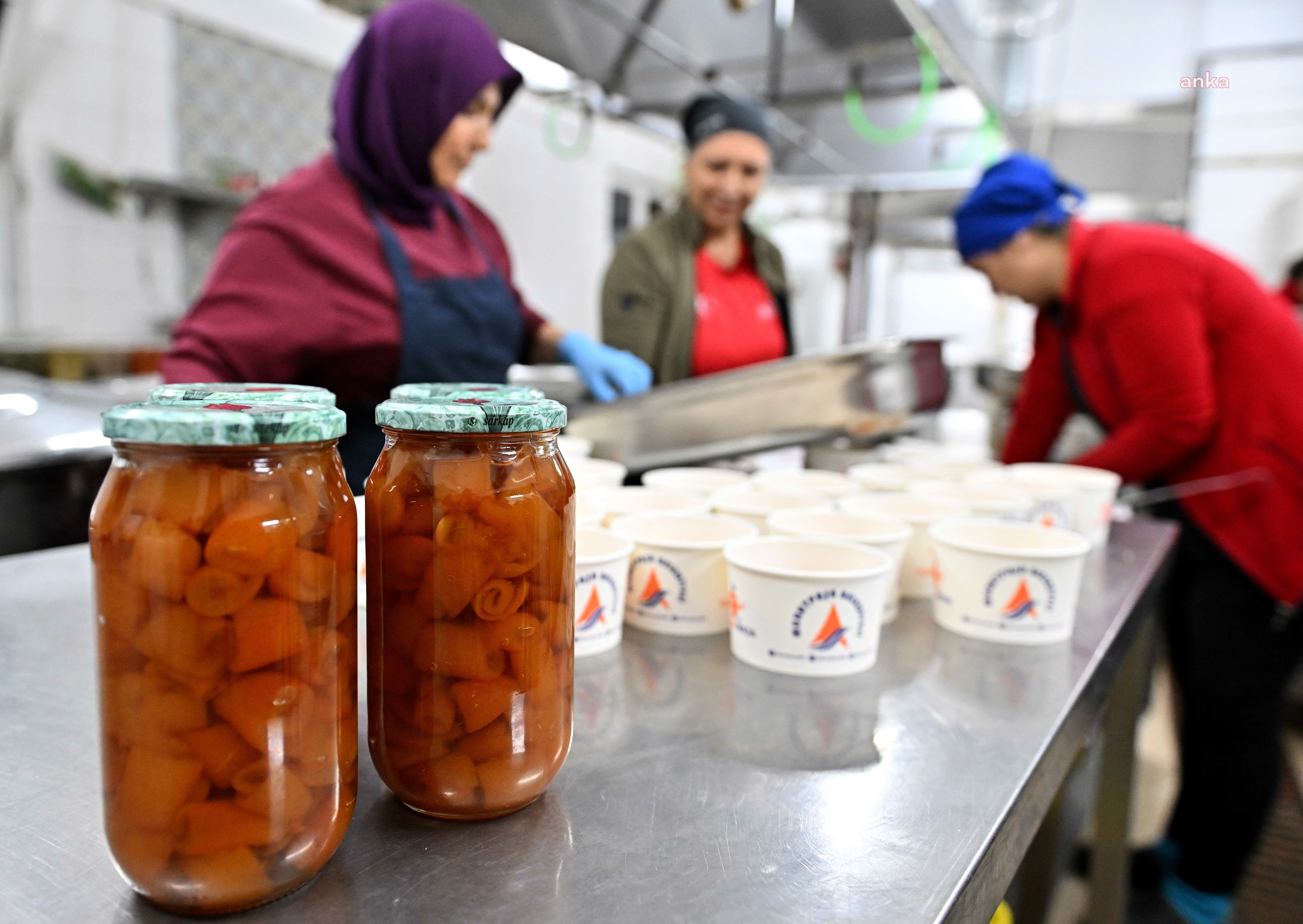 Muratpaşa’da yetişen turunçlar, Antalya’nın tescilli reçeline dönüştü