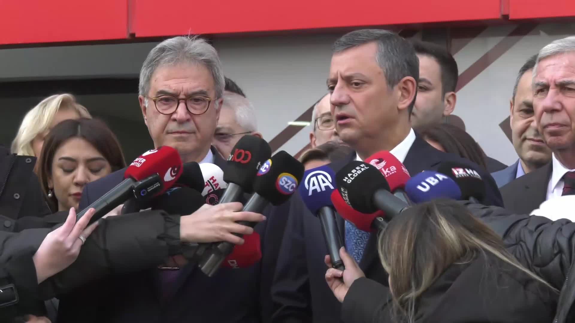 CHP Genel Başkanı Özel: "Bolu’daki bilirkişilere, ‘muğlak ifade yazın' diye baskı yapıyorlar, bilirkişi heyetini canlı yayına çıkartırım"