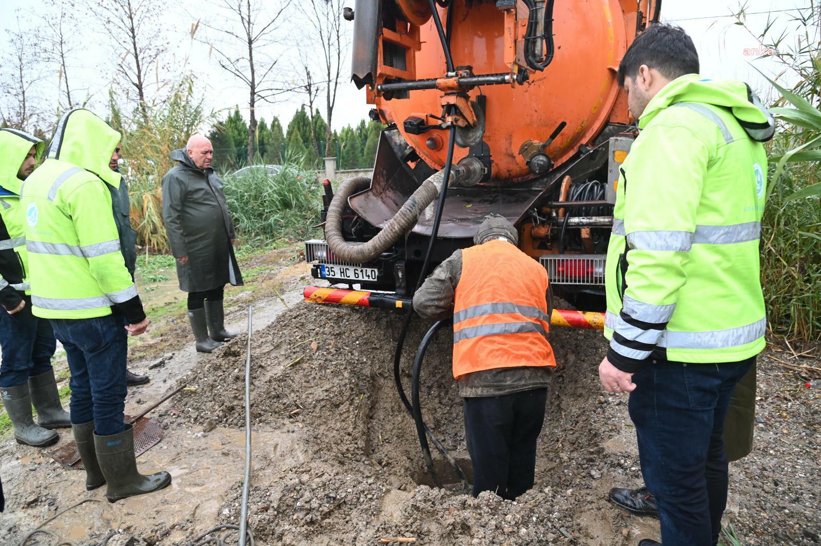 Manisa Büyükşehir Belediyesi ile MASKİ ekipleri sağanak yağışa karşı sahada