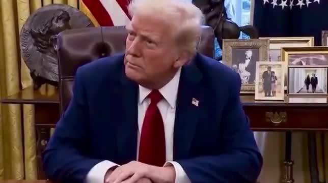 Trump: ’’ABD askerilerinin Suriye'den çekileceği haberlerinin kaynağını bilmiyorum’’   