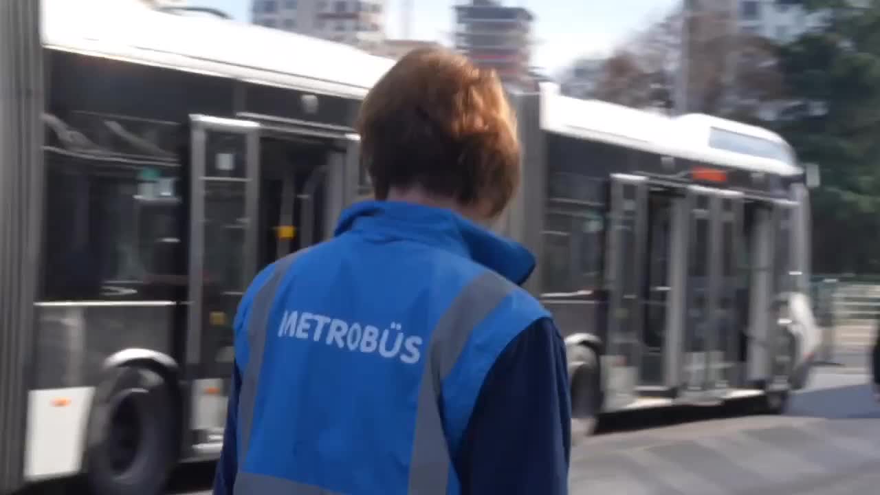 İETT’de ilk kadın metrobüs denetim amiri göreve başladı 