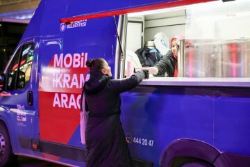 Silivri Belediyesi'nin çorba ikramı, sömestir tatili boyunca işe gidenler için devam ediyor