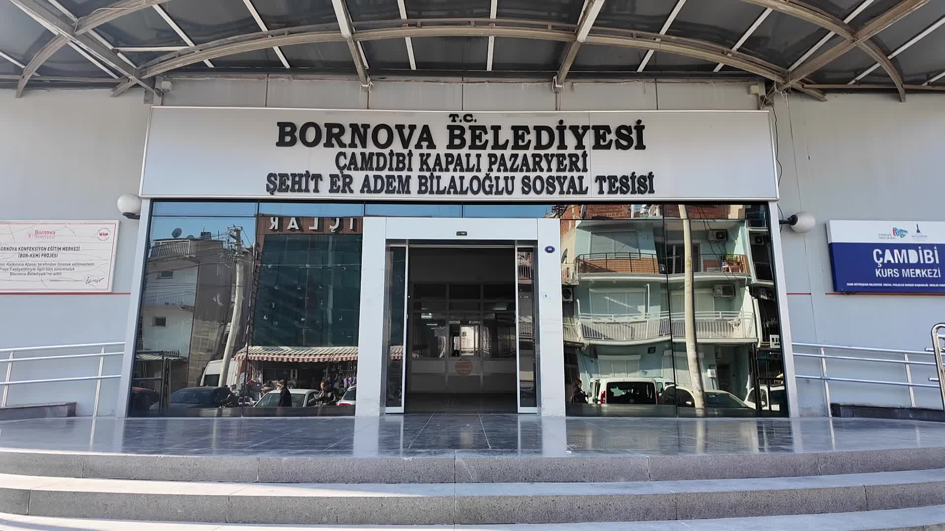 Bornovalı miniklere “Güneş Herkes İçin Parlar” oyunu sahnelendi 