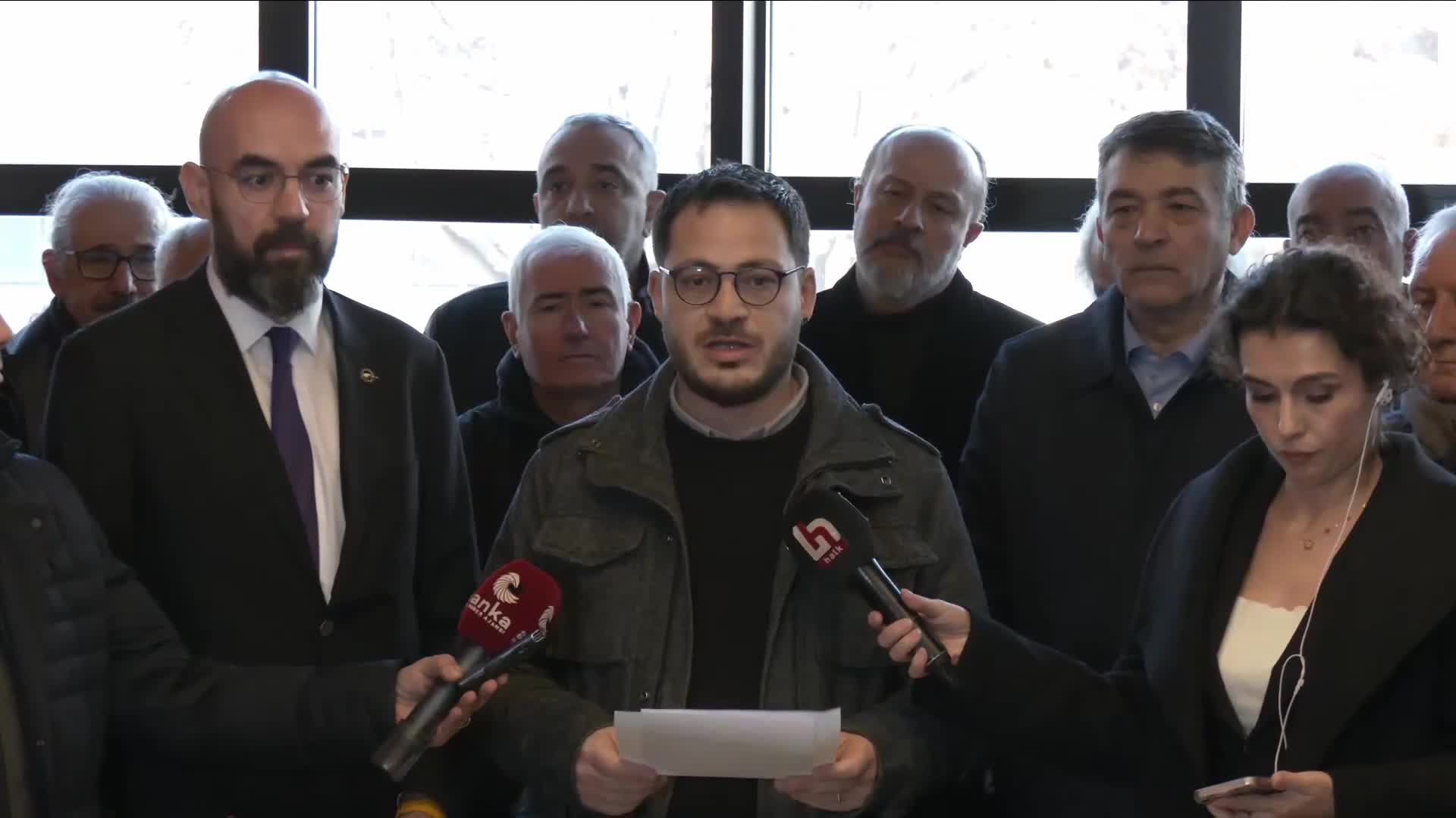 Basın meslek örgütlerinden Halk TV’ye destek ziyareti... TGS Ankara Şube Başkanı Tartanoğlu: Üç gazetecinin aynı anda gözaltına alınması, bir baskı dalgasıdır