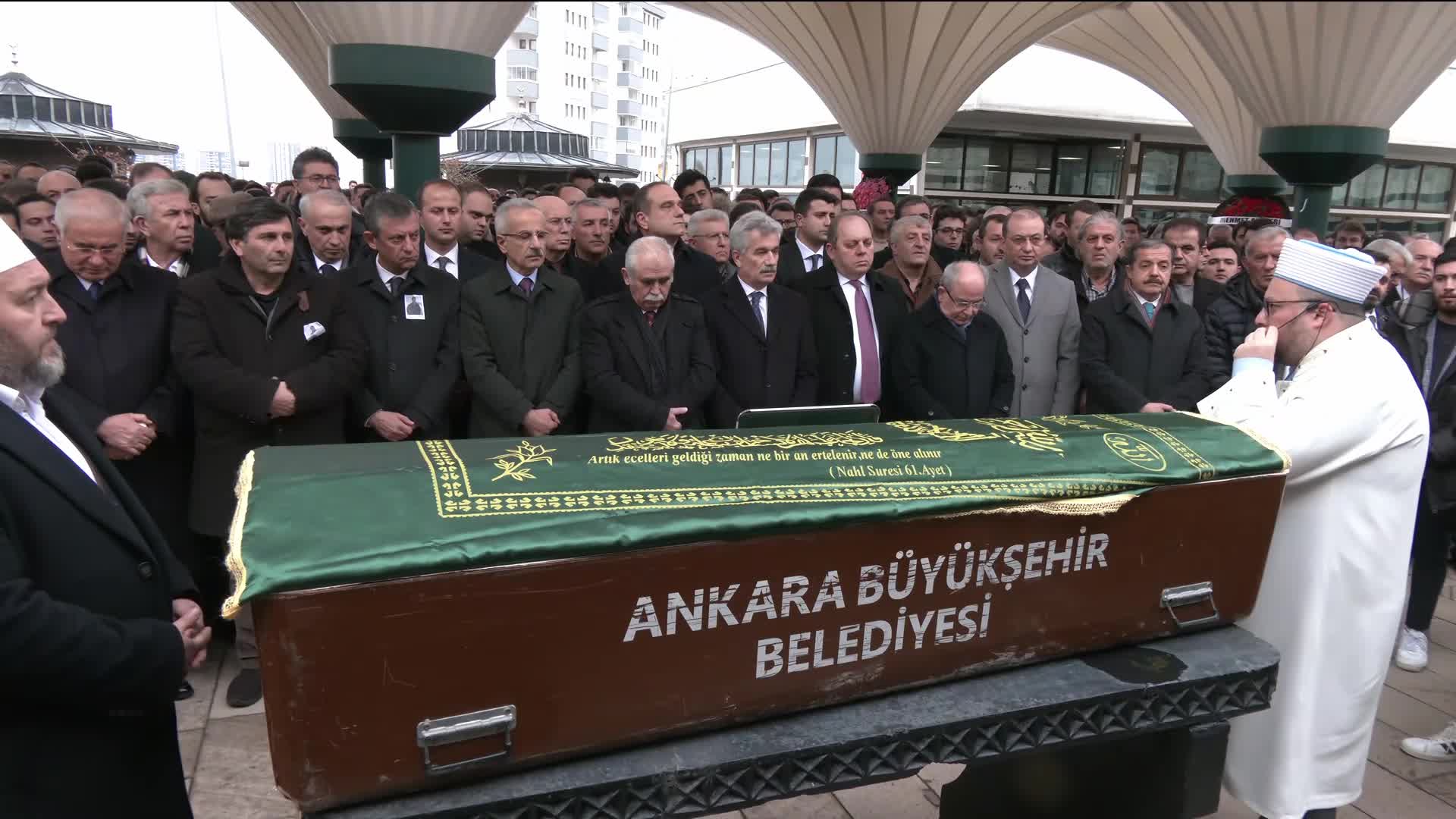 Bolu'daki yangında hayatını kaybeden Yiğit Gençbay, Ankara'da son yolculuğuna uğurlandı