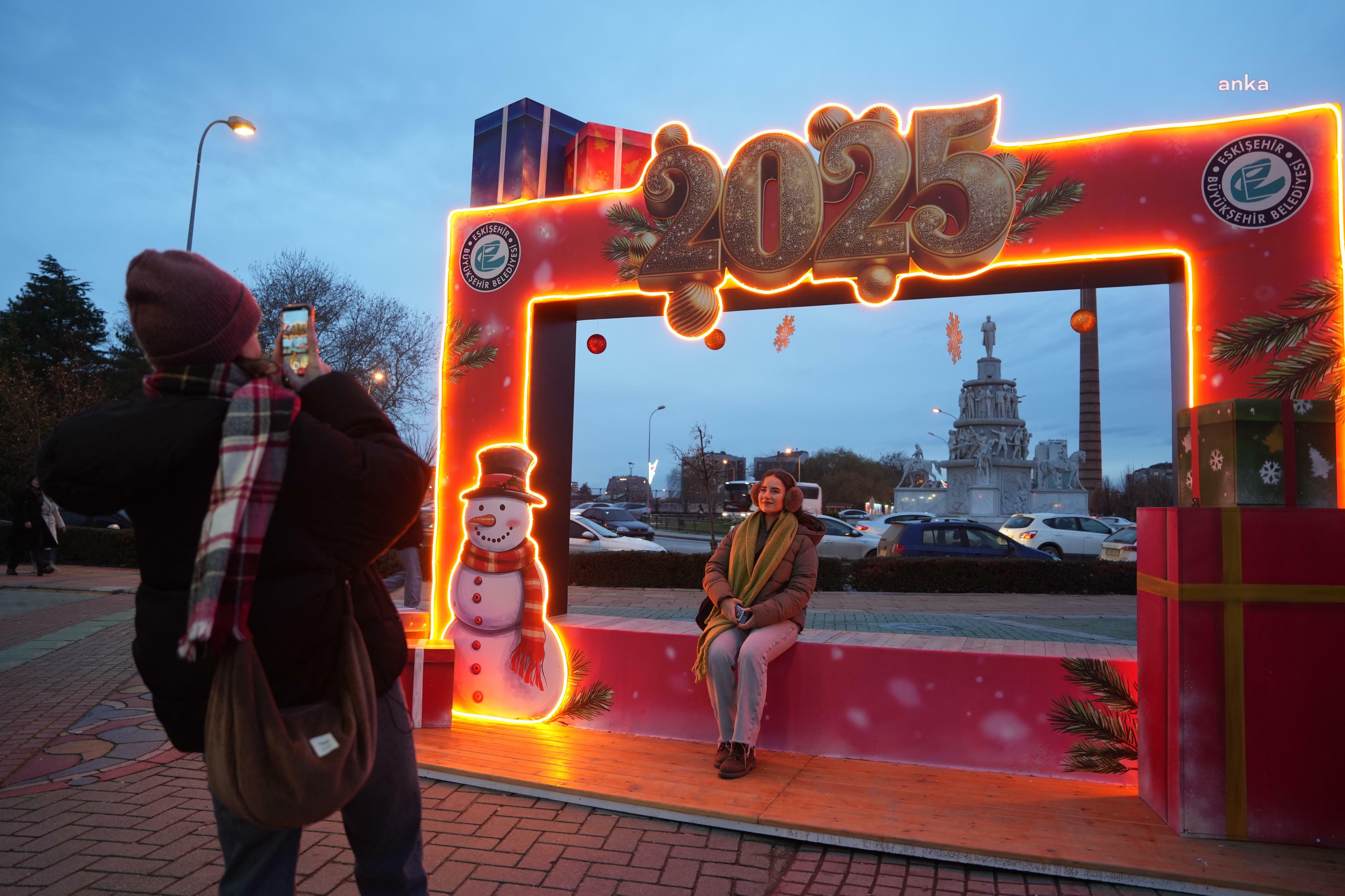 Eskişehir'de yeni yıla fotoğraflı 'merhaba'