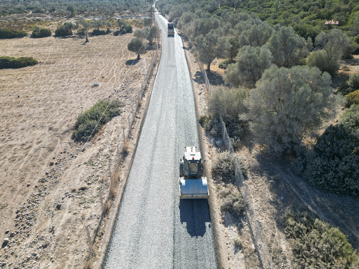 Urla’da yol yenileme seferberliği