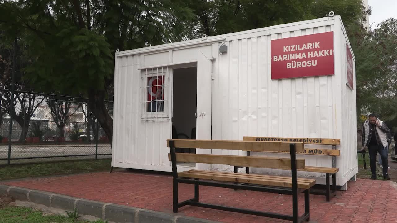 Muratpaşa Belediye Başkanı Uysal’dan Kızılarık Mahallesi’ne sakinlerine ziyaret