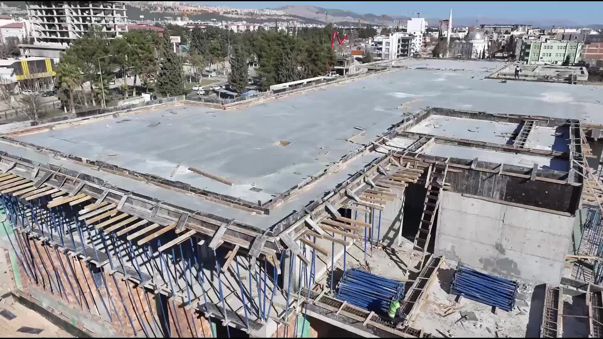 6 Şubat depremlerinin 2'nci yılında Adıyaman Belediye Başkanı Tutdere: "Belediye hizmet binasını belediyemizin bütçesiyle yapıyoruz, destek yok"