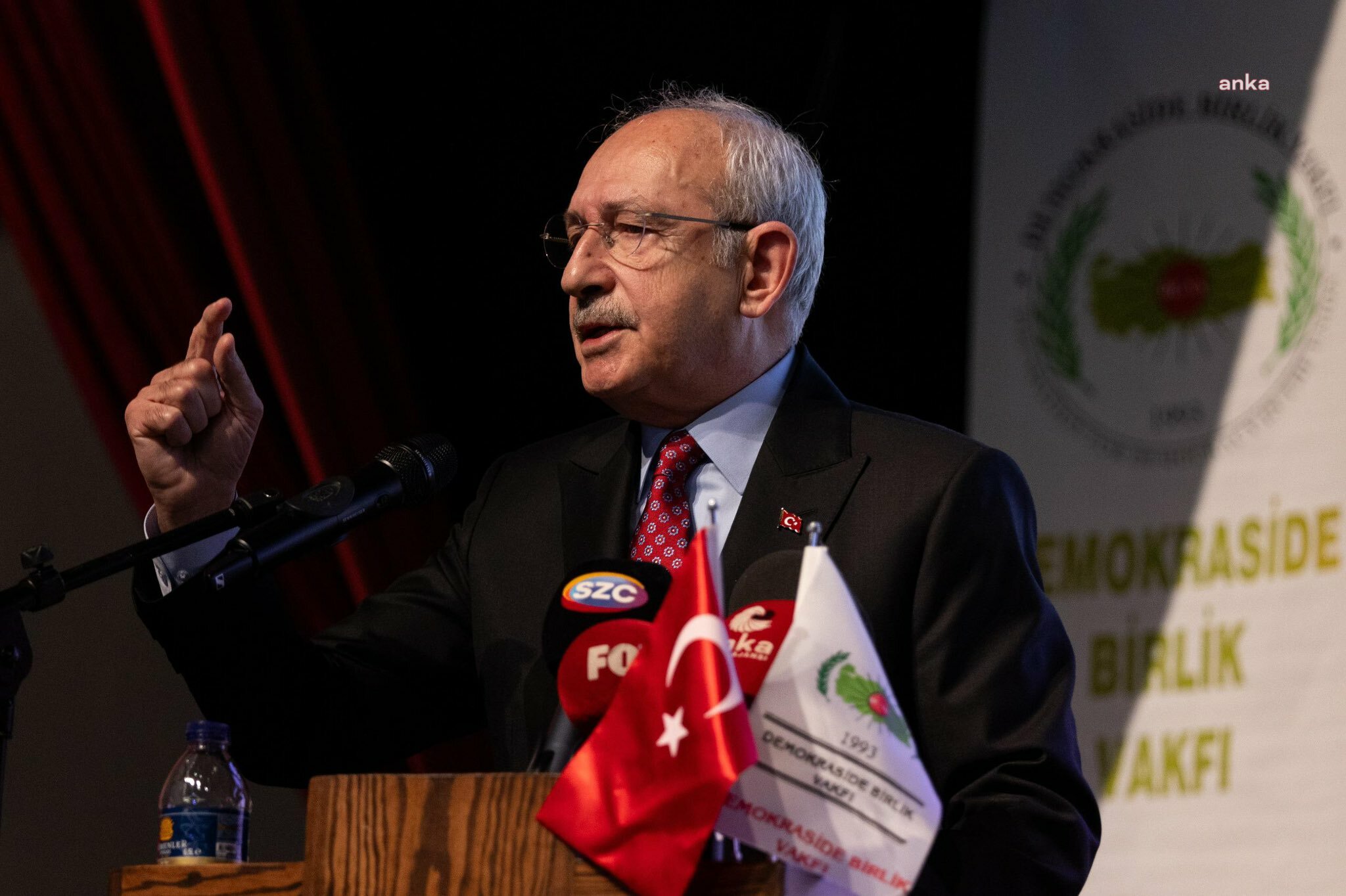 Kılıçdaroğlu'ndan çağrı: "Suriye'nin yeniden kuruluşunda, herkesin kendini güvende hissedeceği yönetime destek vermeliyiz"