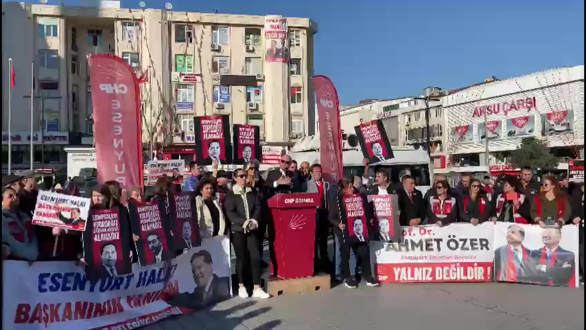 CHP'nin Esenyurt'taki Demokrasi Nöbeti... Rıdvan Budak'dan Cumhurbaşkanı Erdoğan'a: "Size bir ceza uyguladılar, karşı çıkanlardan birisi bendim, şimdi sen eline almışsın satırı herkesi biçiyorsun"