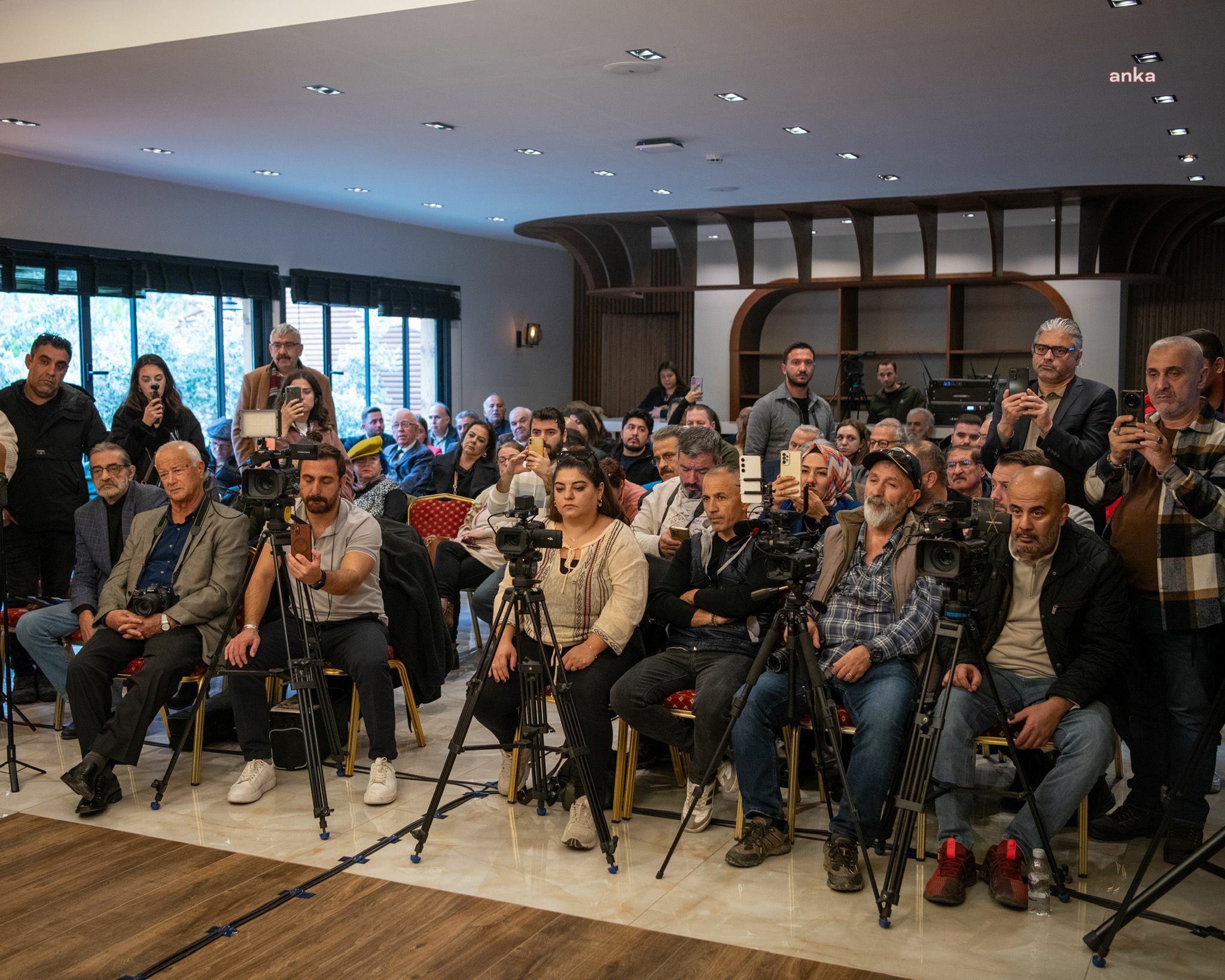 Kuşadası Belediye Başkanı Günel: "CHP genel seçimlerde iktidara gelecek. Ben de iktidarın belediye başkanı olmak istiyorum"